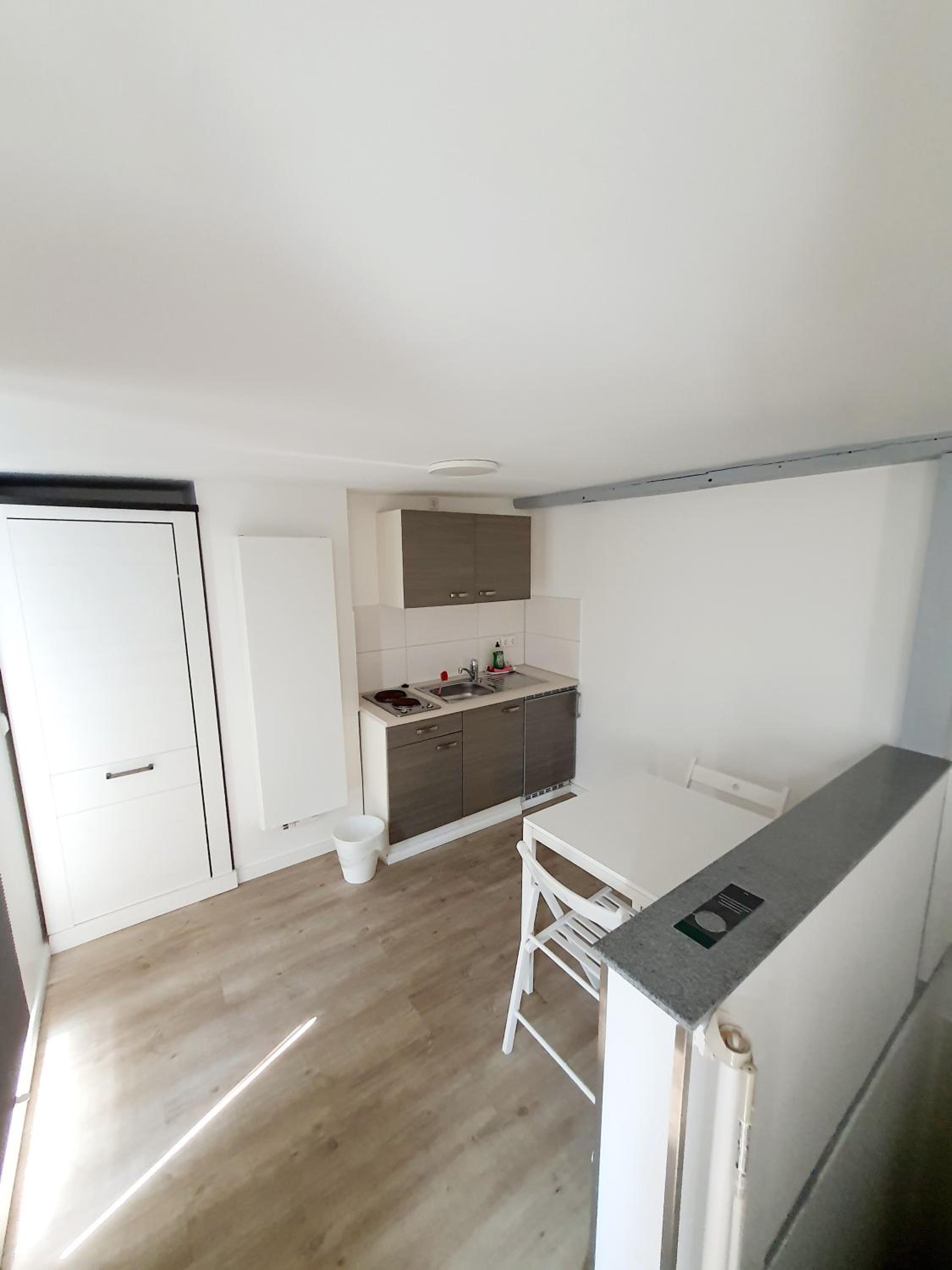 Apartment 5 - Photo 2