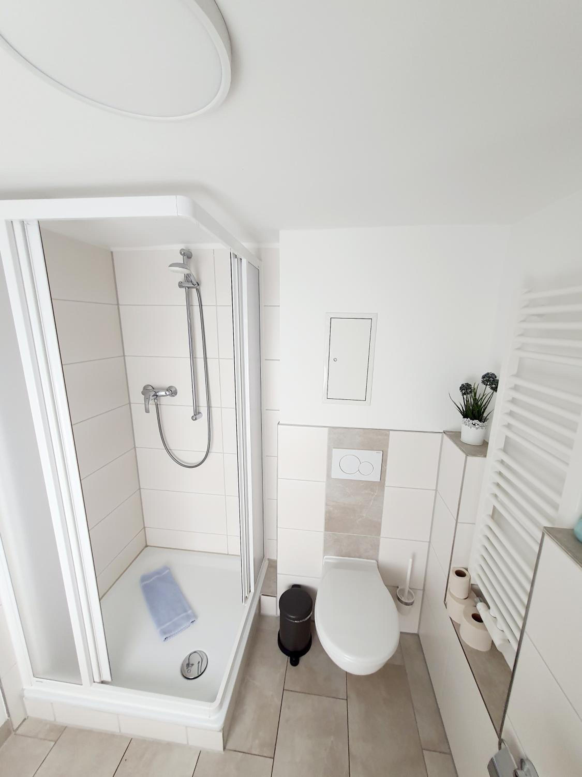 Apartment 5 - Photo 9