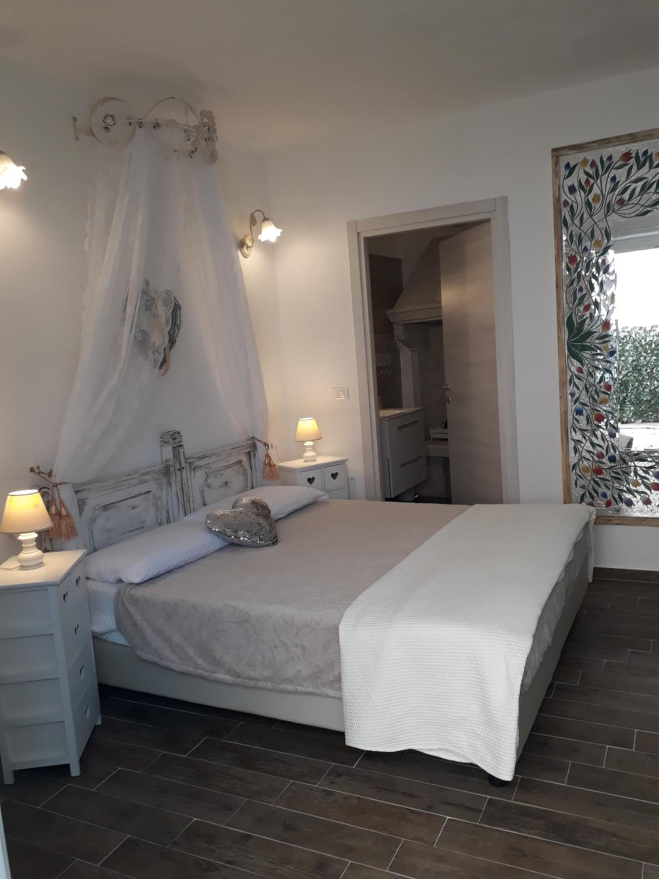 Double Room - Photo 5
