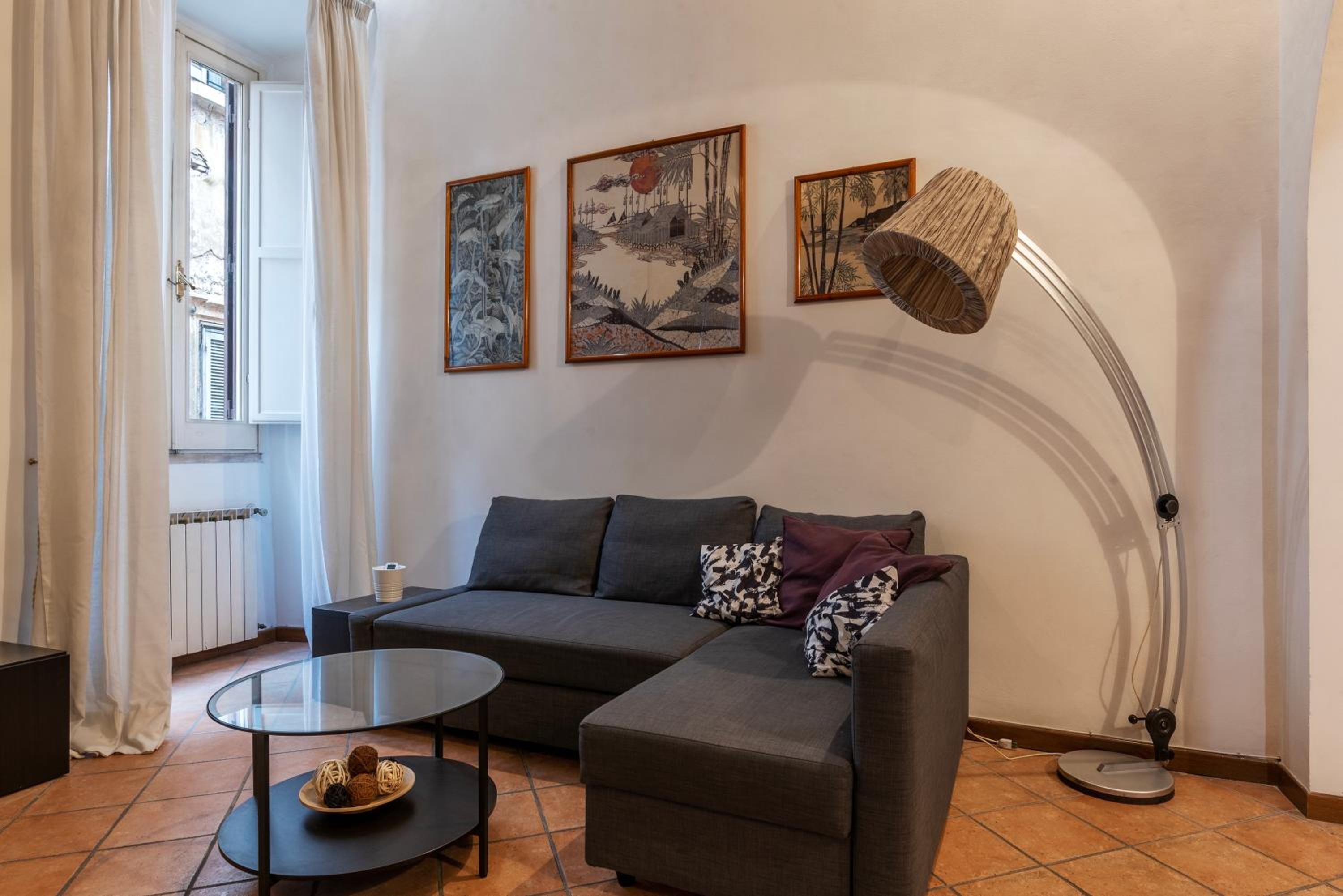 Apartment photo 2