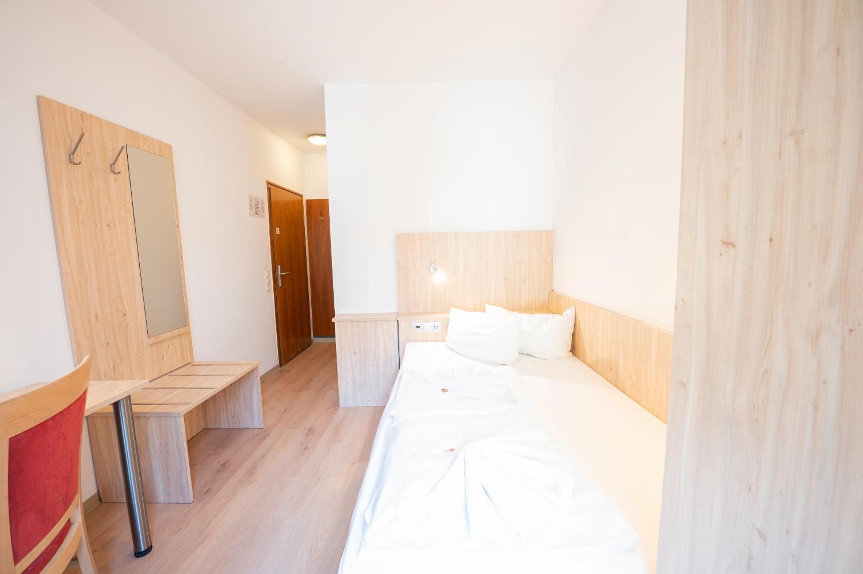 Single Room photo 3