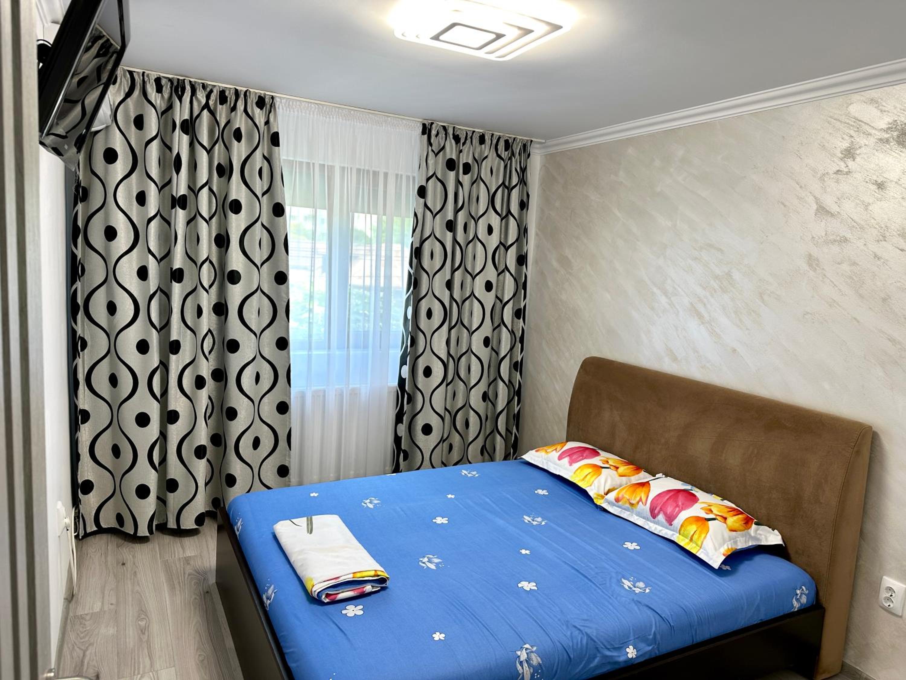 Two-Bedroom Apartment - Photo 3