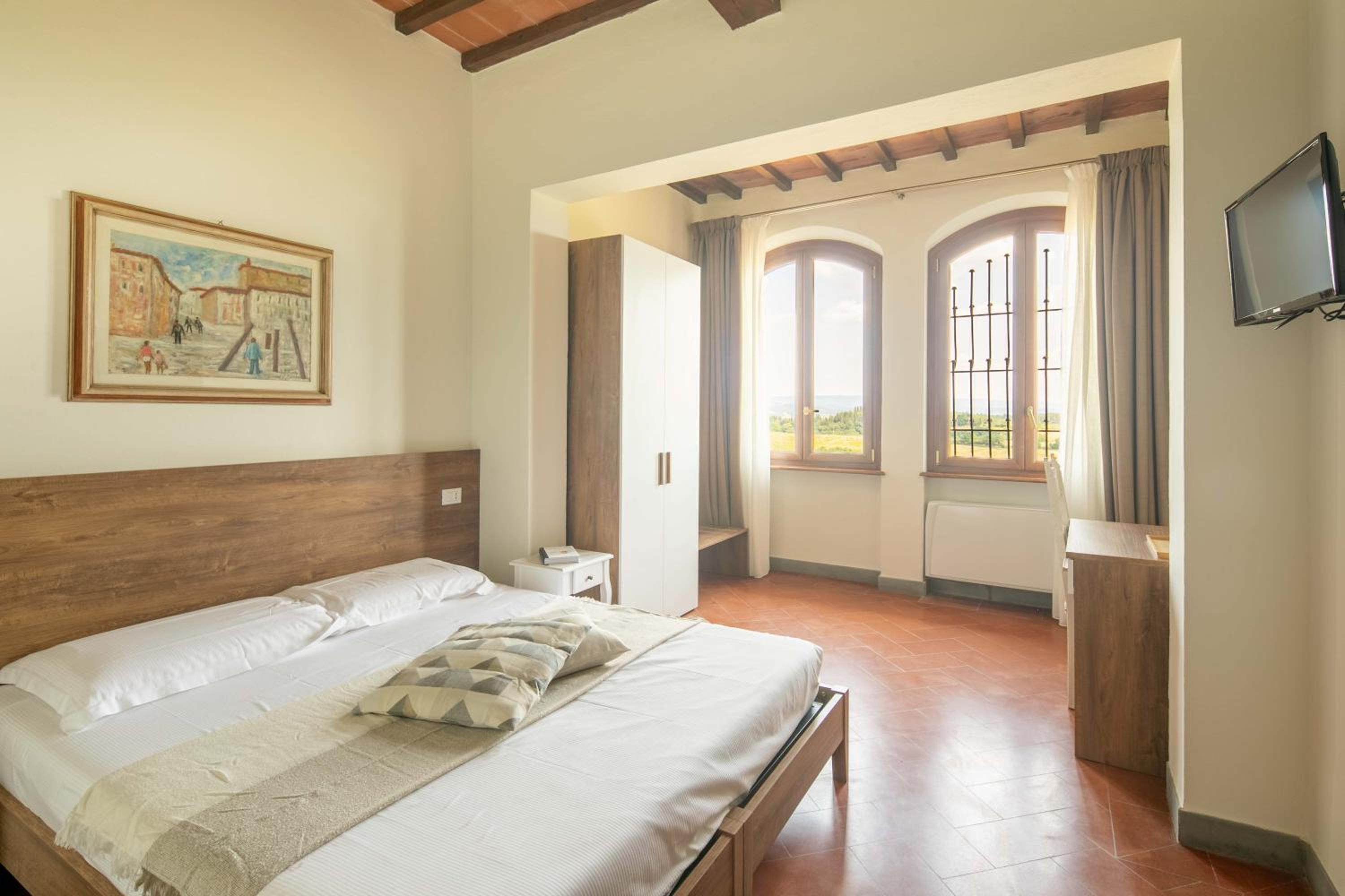 Large Double or Twin Room - Photo 2