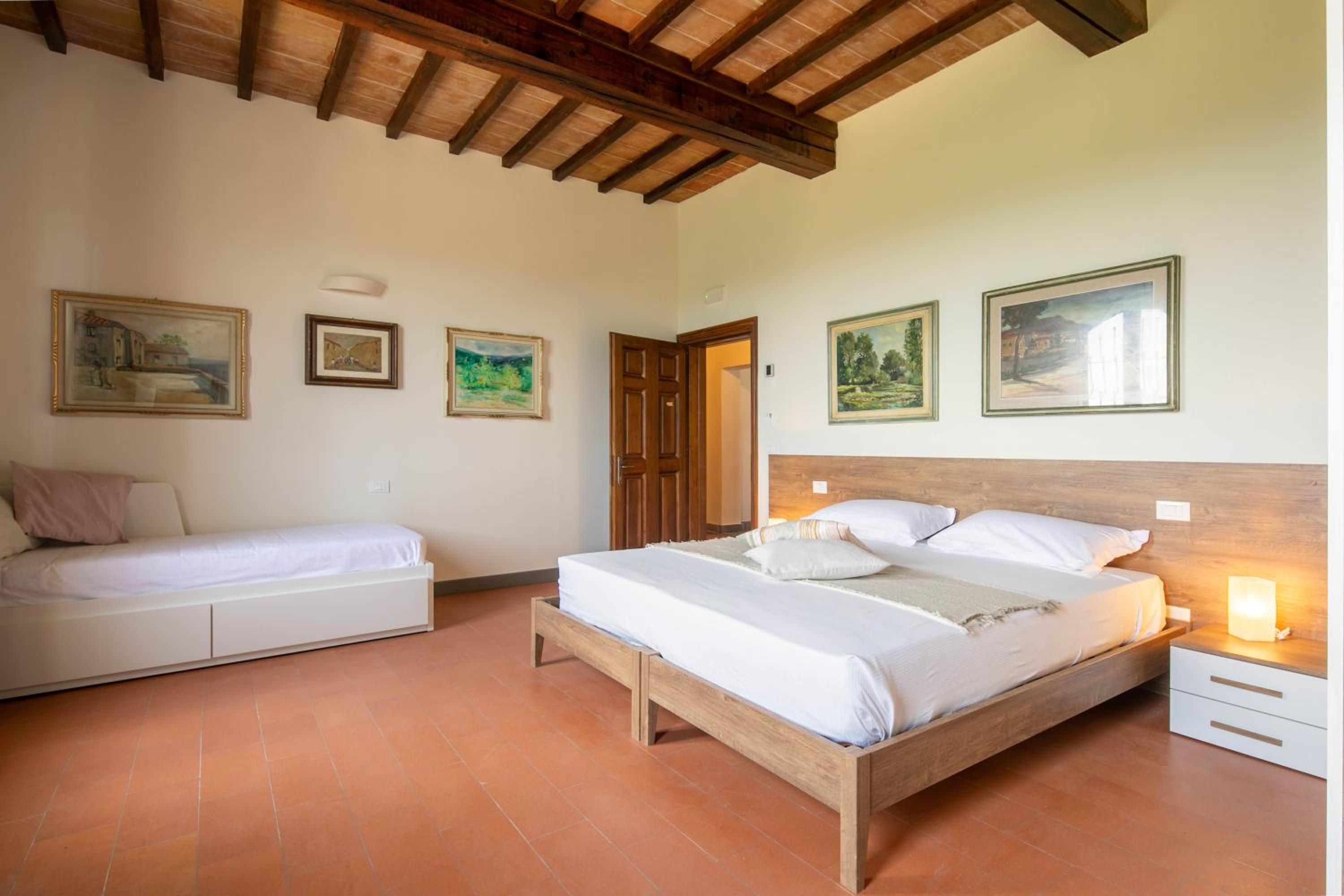 Family Double Room - Photo 4
