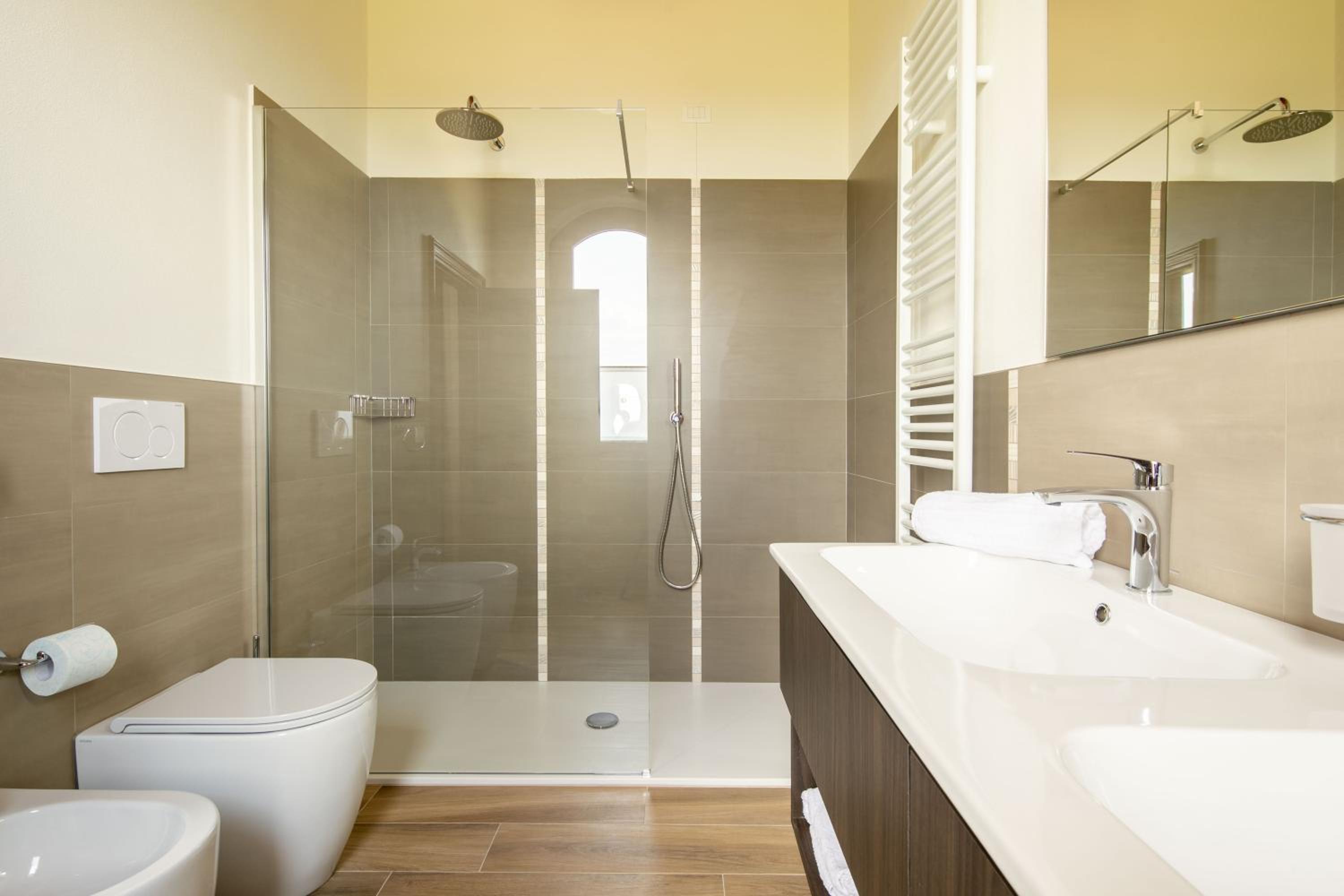 Family Double Room - Photo 6