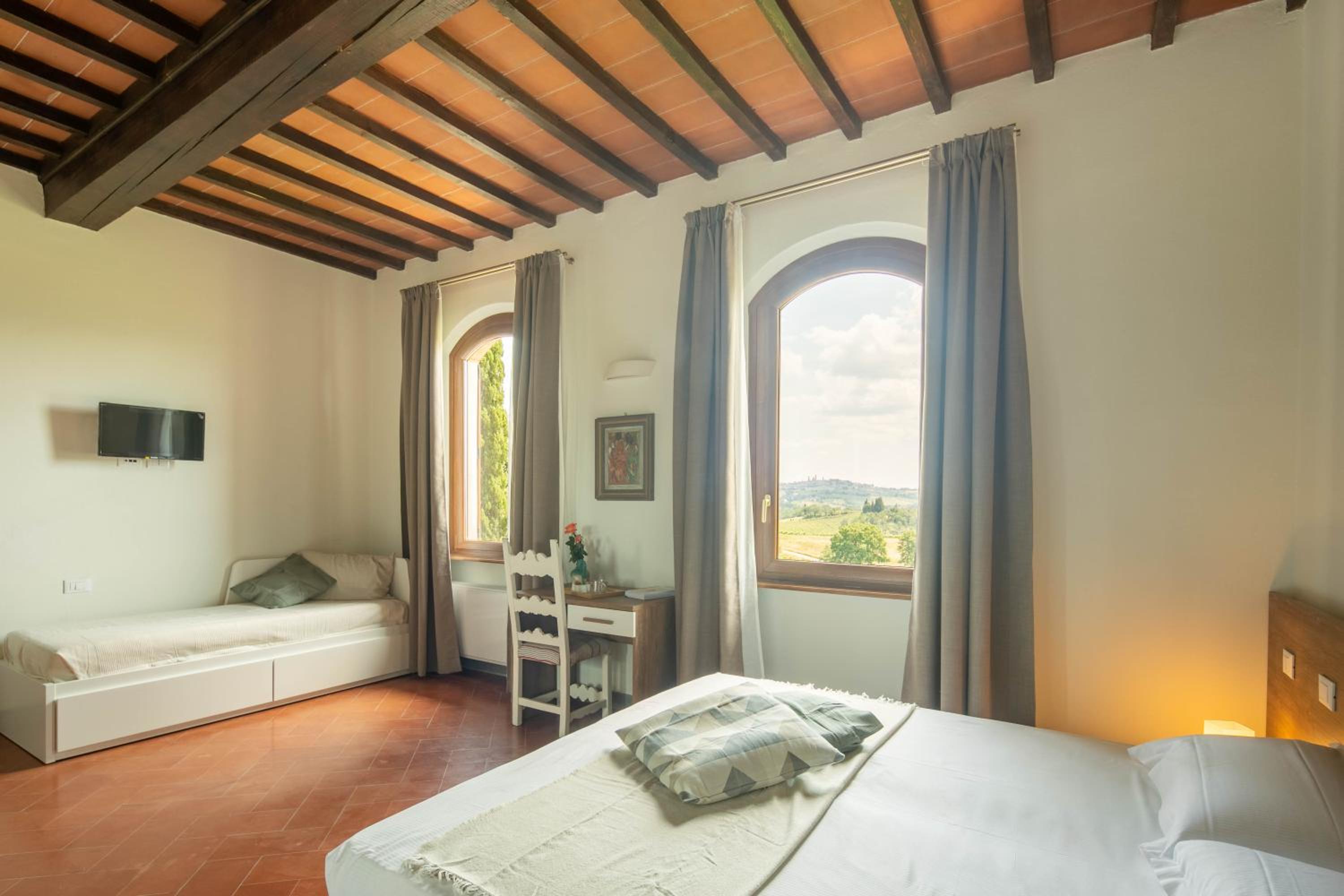 Family Double Room - Photo 7