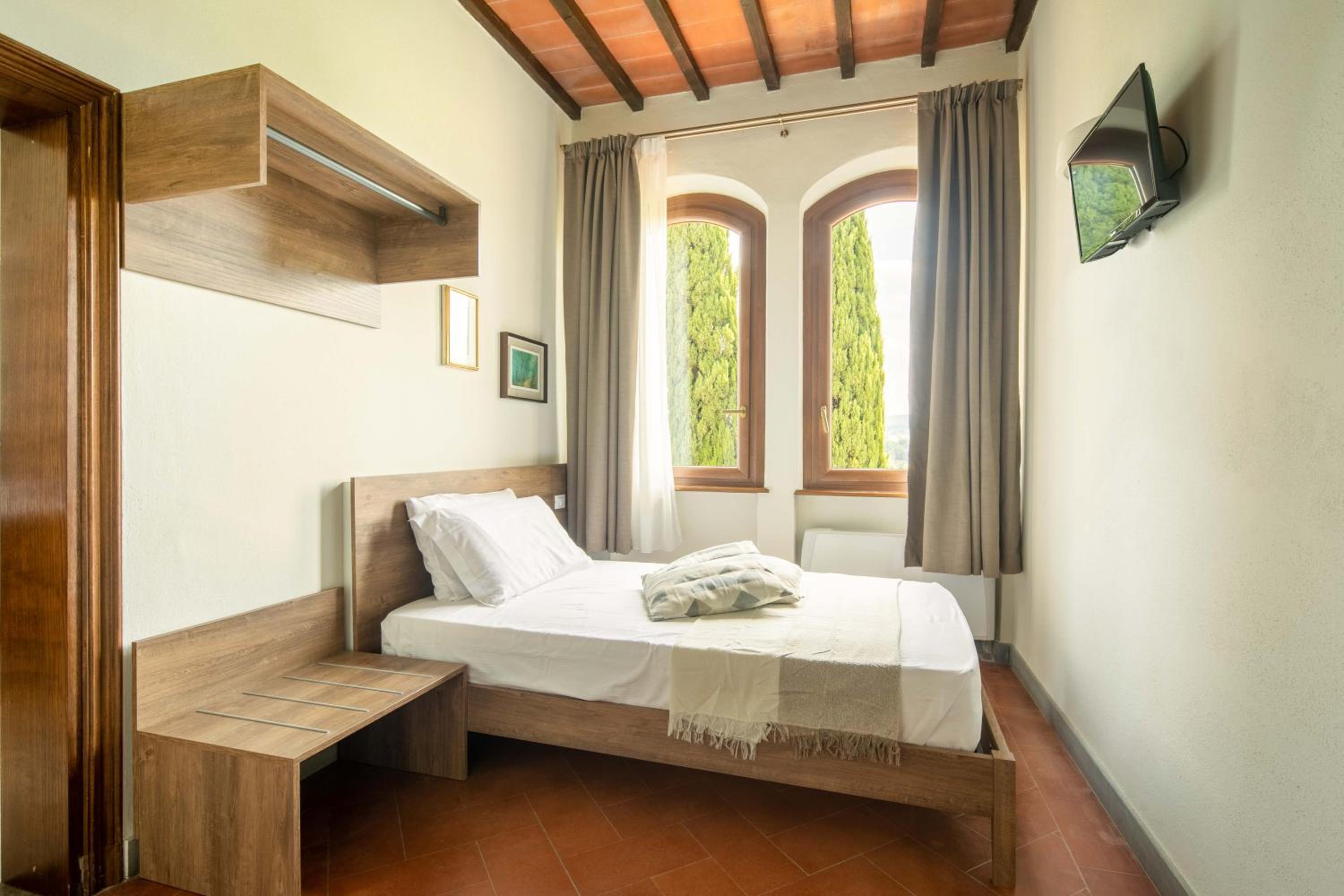 Large Single Room photo 2