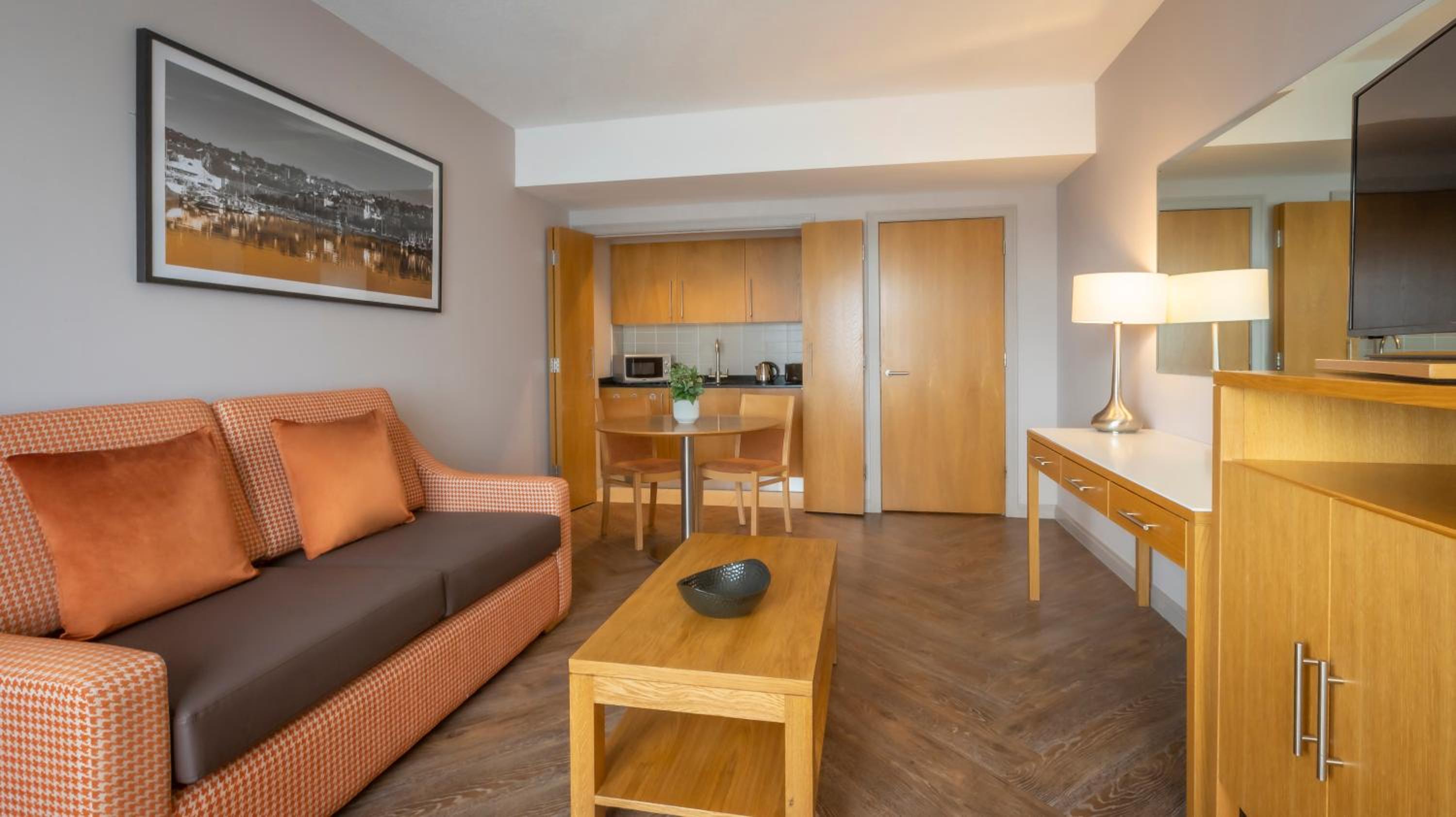 Deluxe Suite