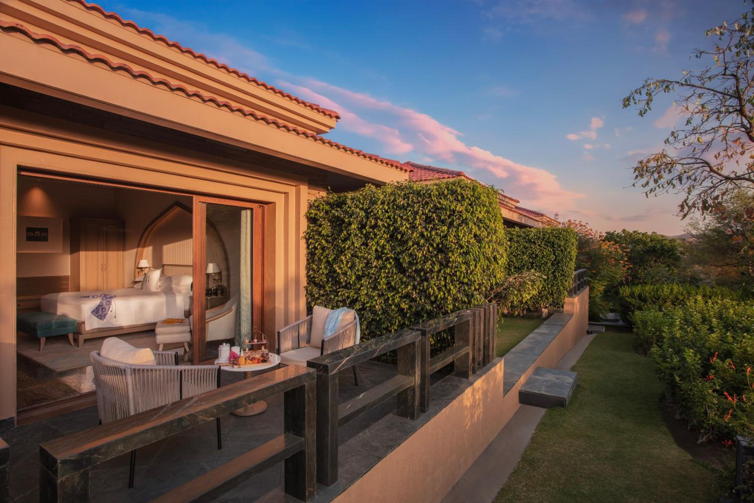 Premium Villa - Photo 3