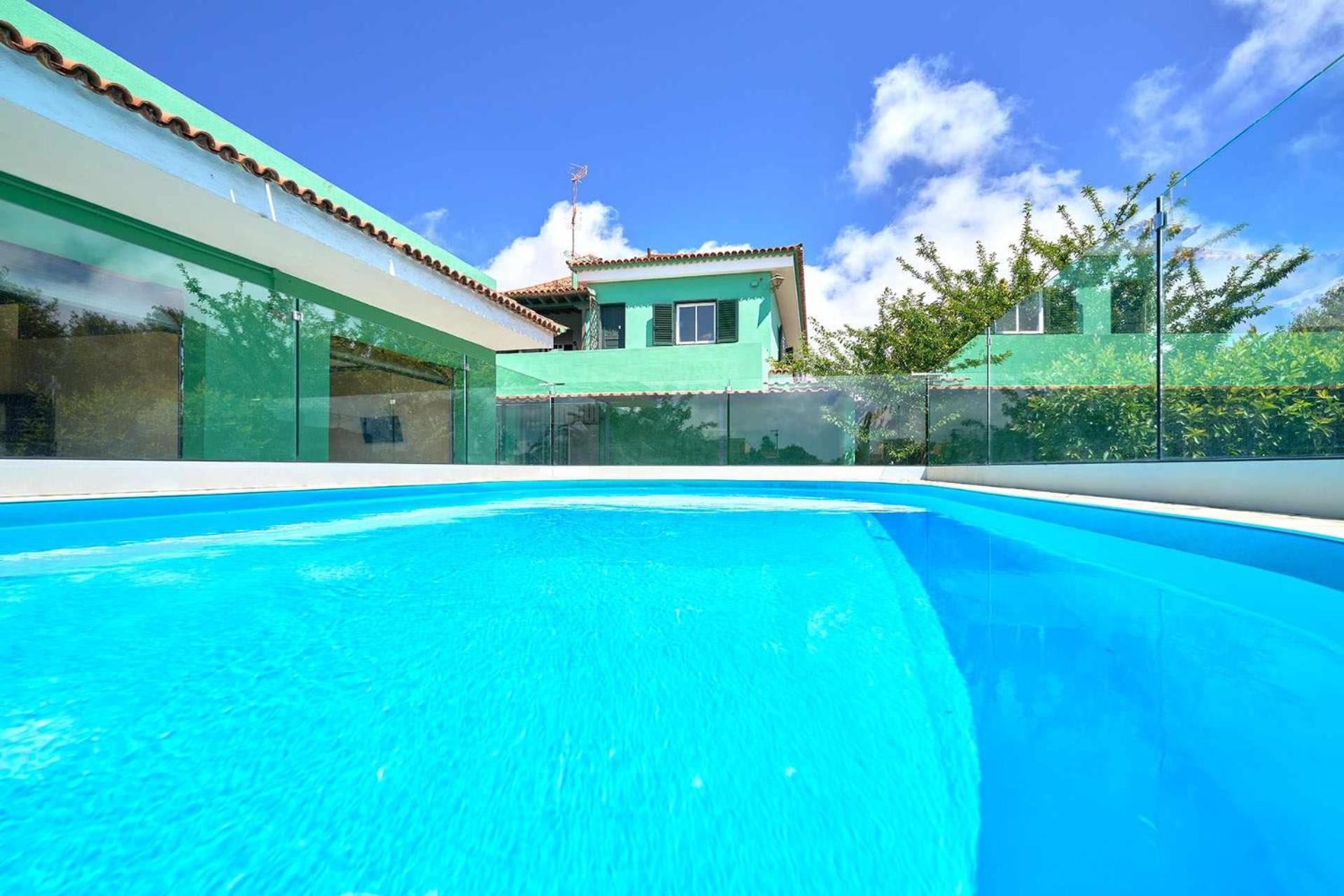 Villa photo 3