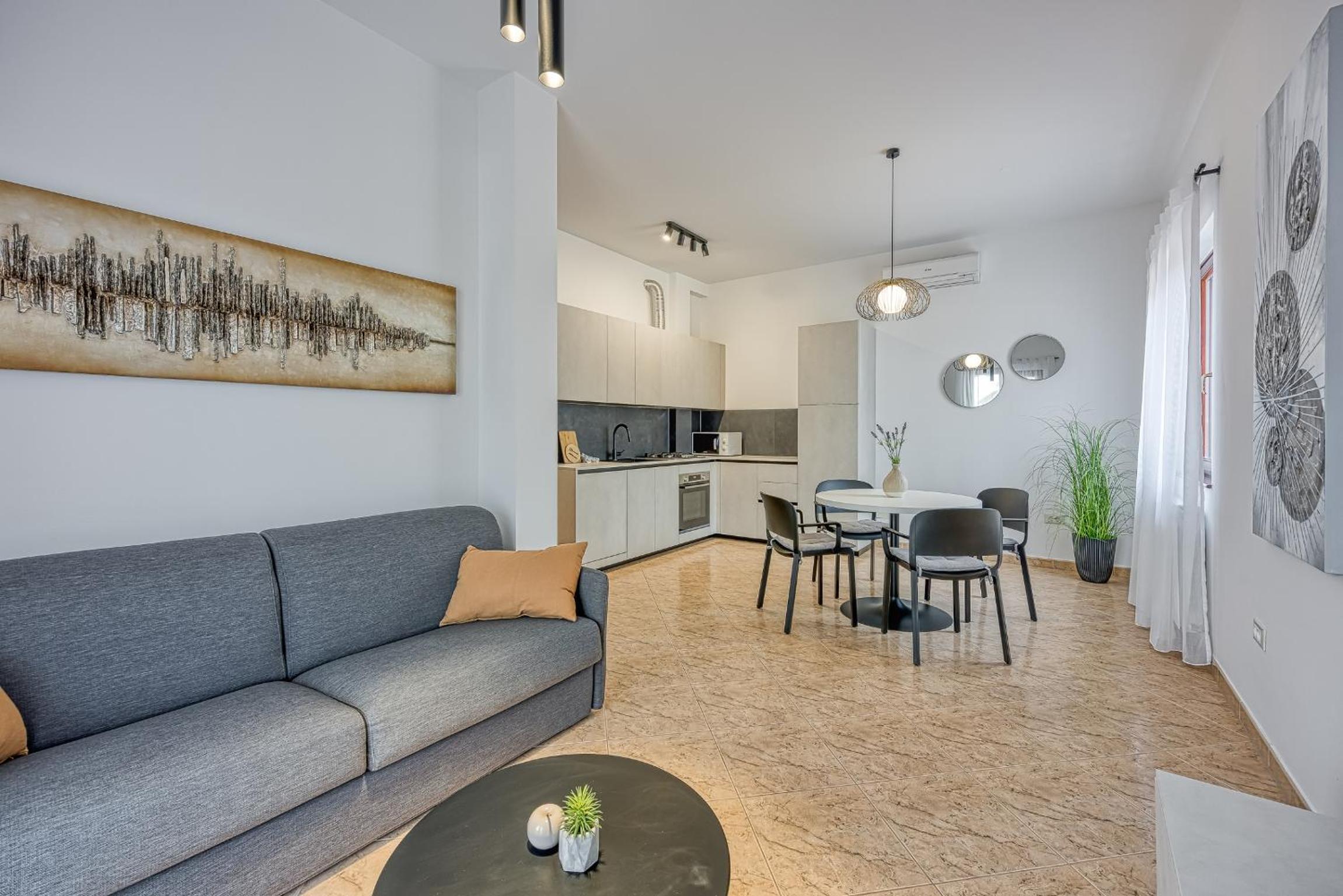 One-Bedroom Apartment