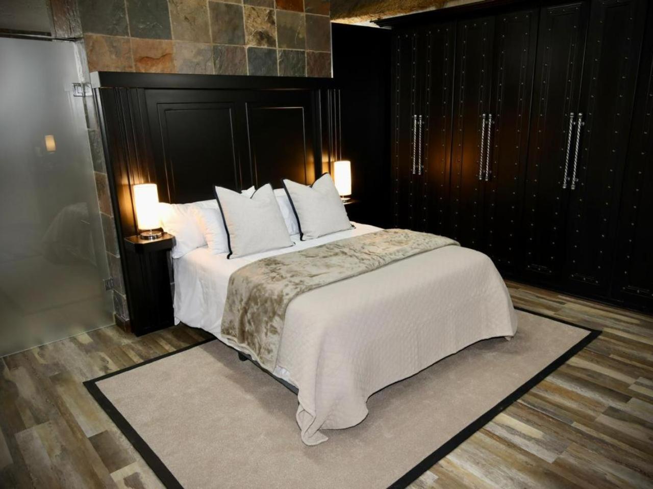 Deluxe Queen Room photo 1