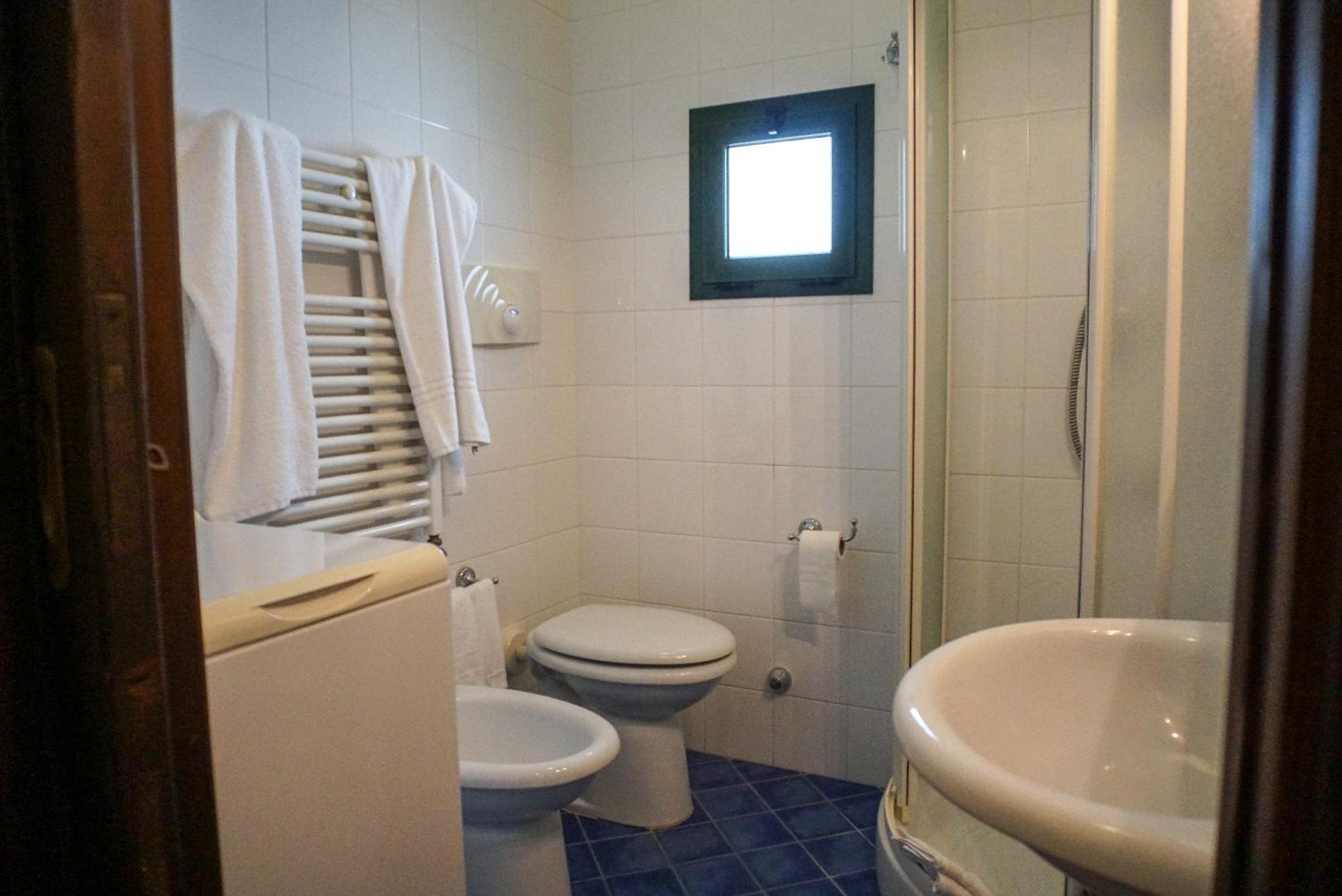 Apartment with Pool View  - Photo 2