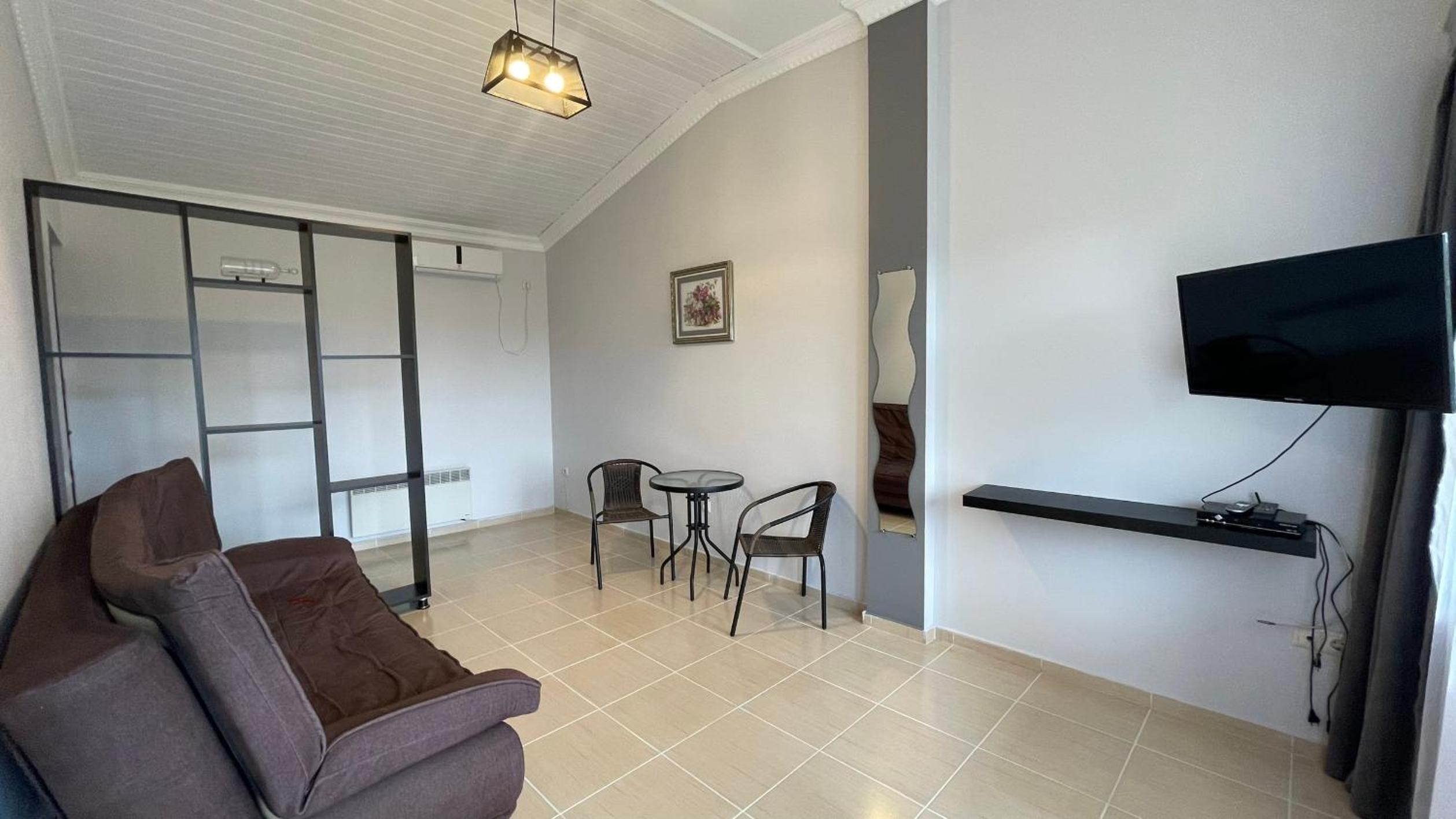 Standard Triple Room photo 3