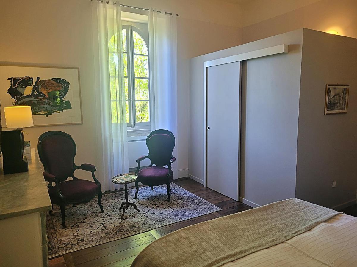 Deluxe King Room photo 2