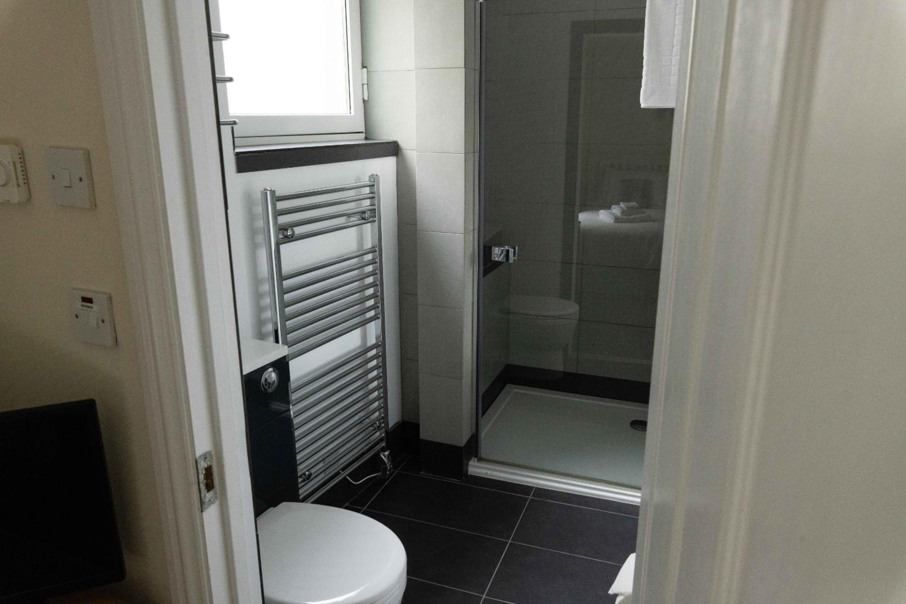 Single Room with Shower photo 3
