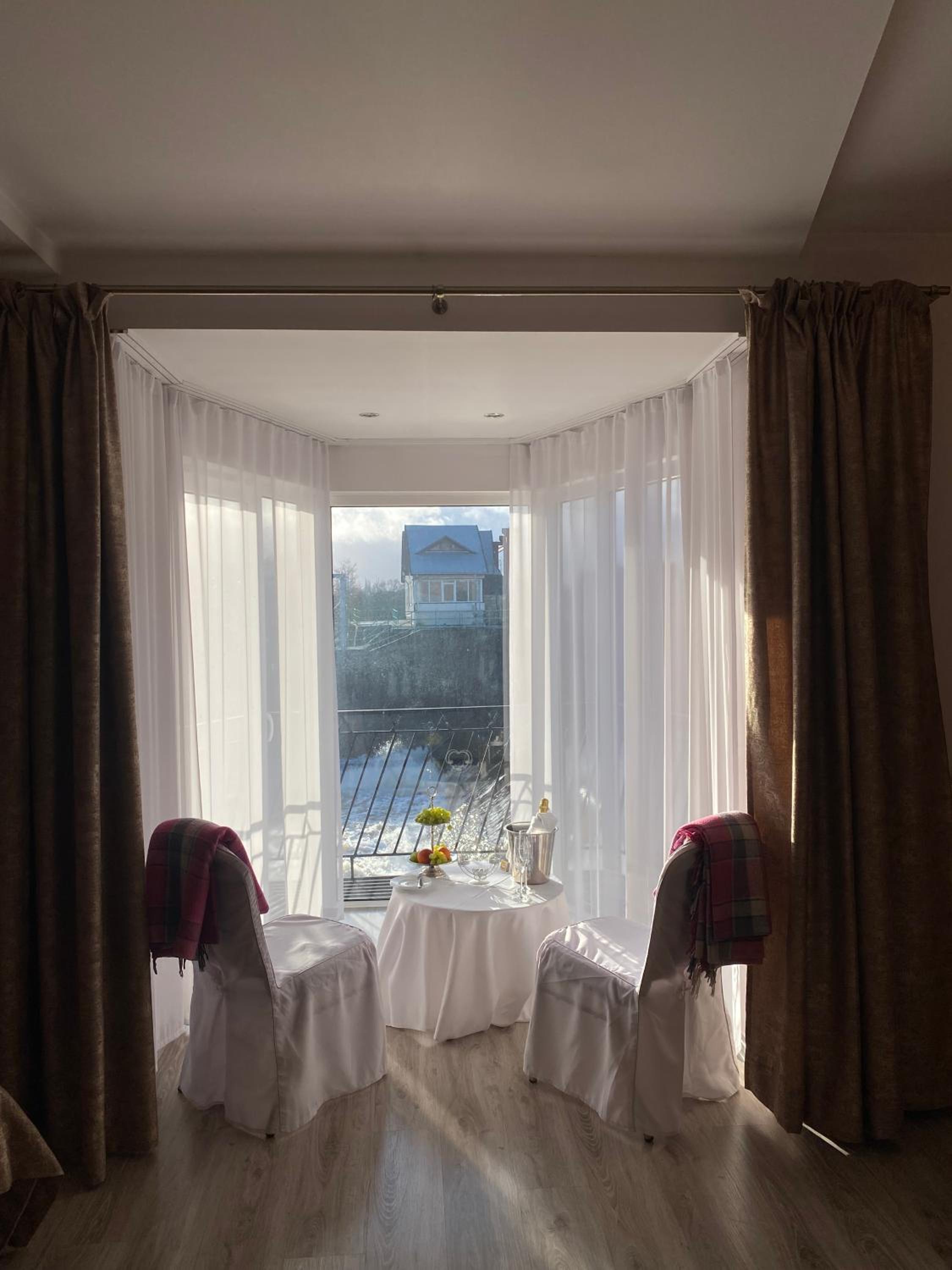 Deluxe Double or Twin Room with Balcony - Photo 12