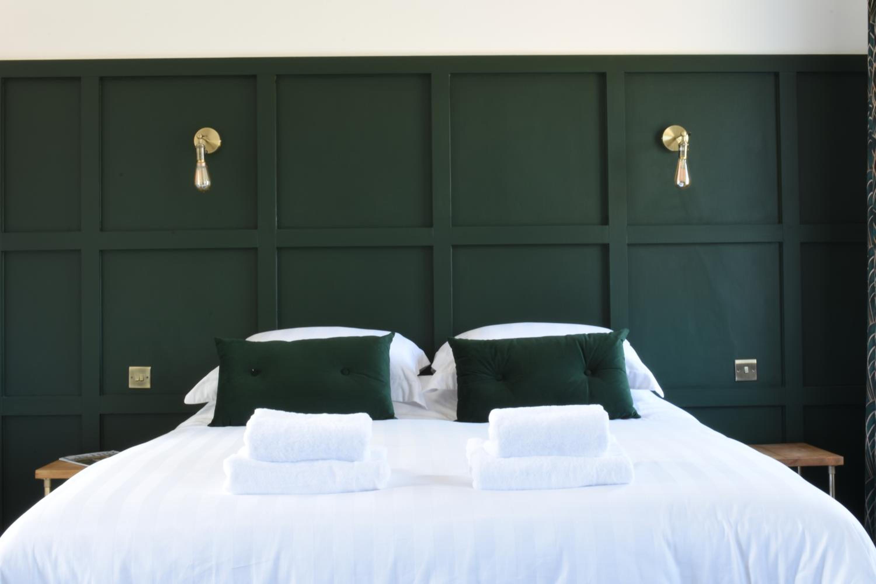 Superior King Room