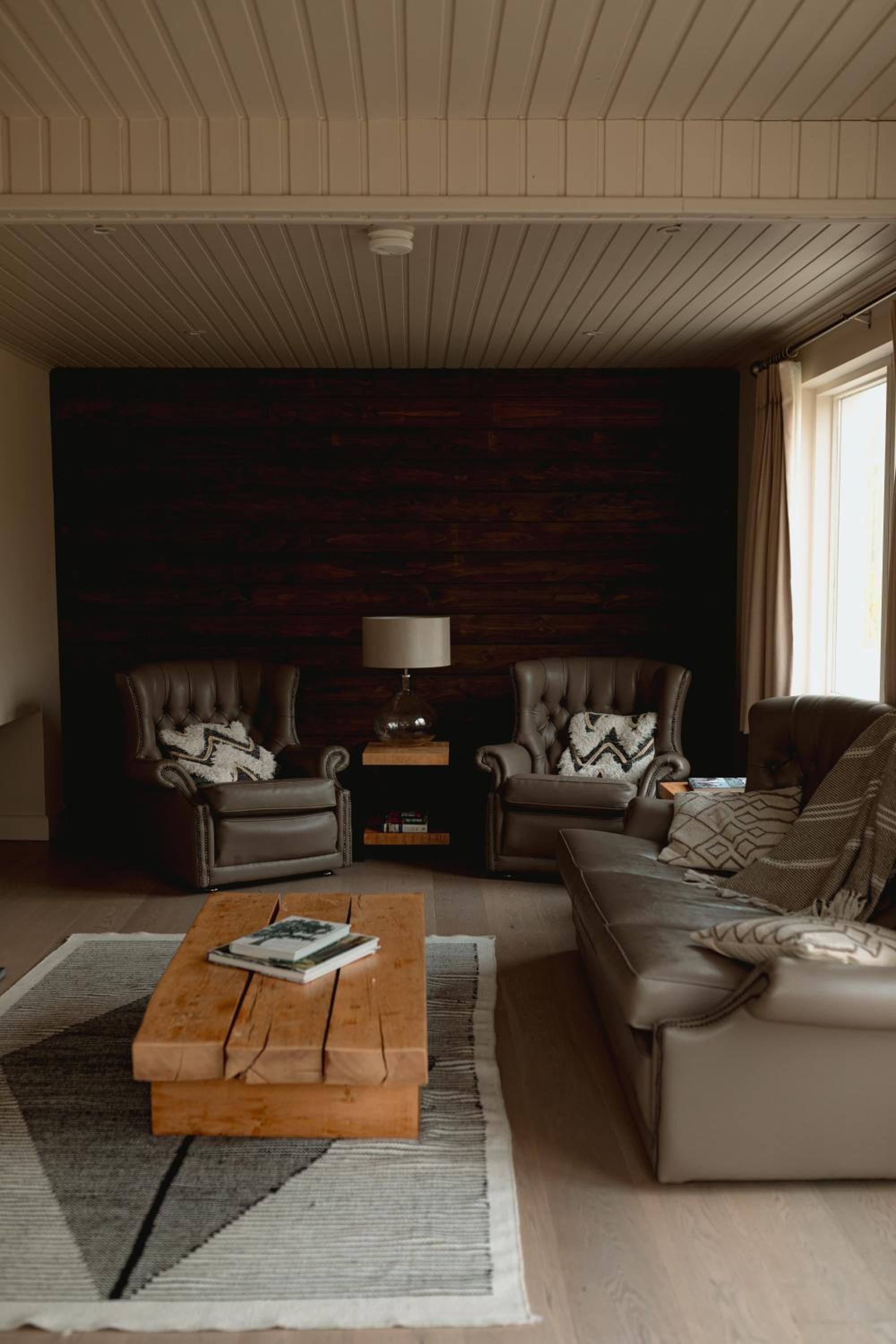 Three-Bedroom Chalet - Photo 5