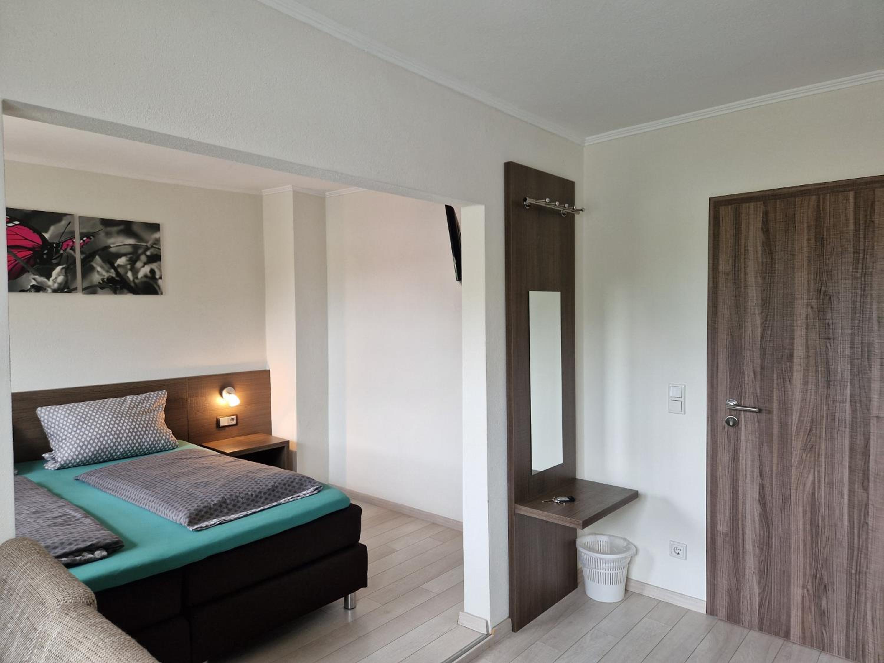 Double Room - Photo 6