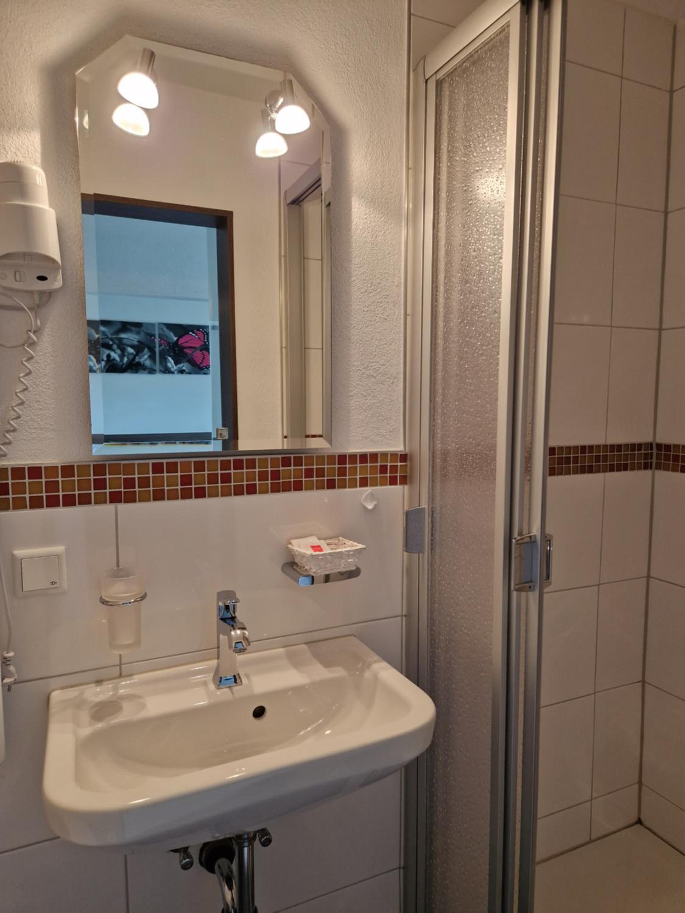 Double Room - Photo 3