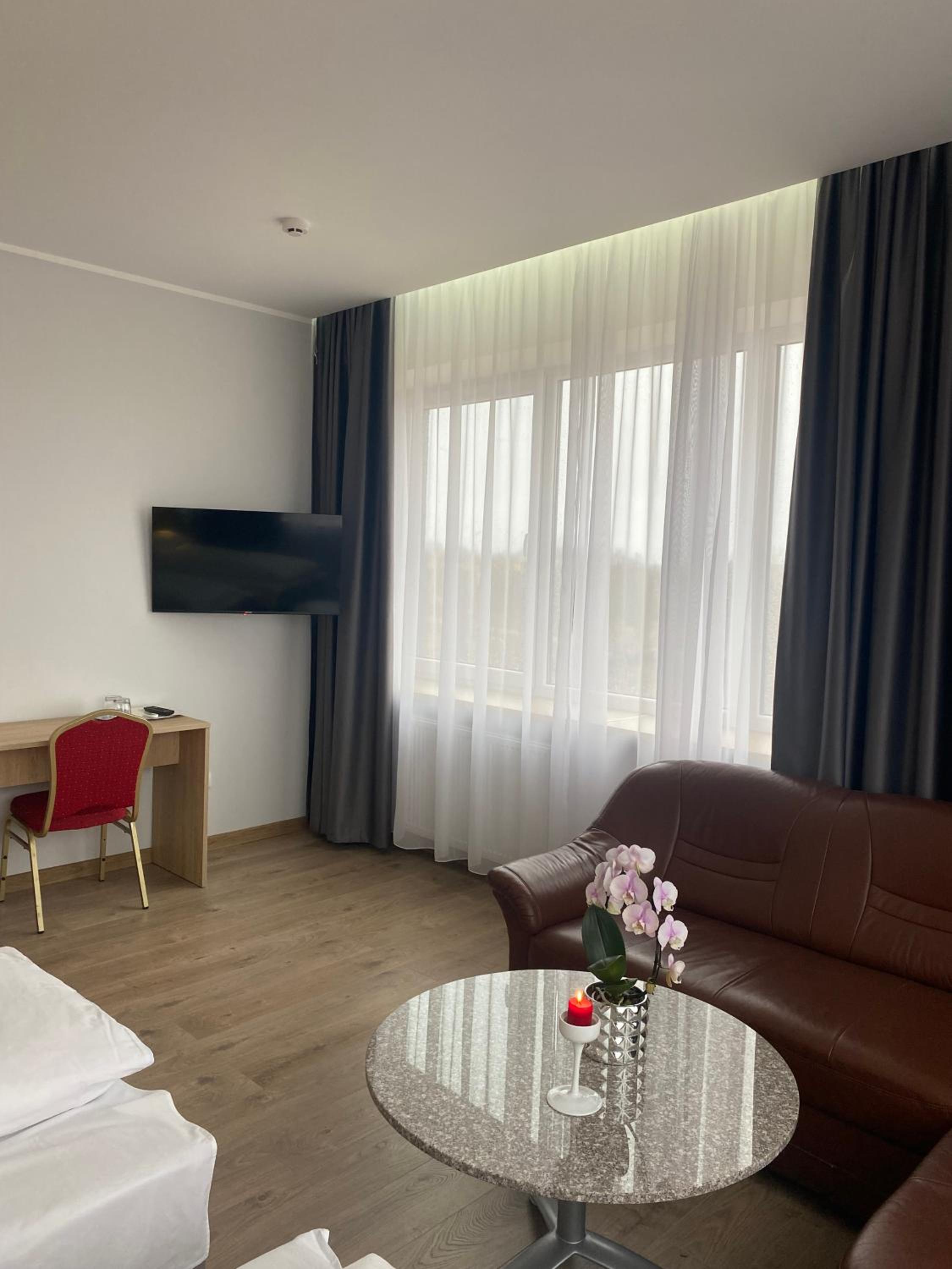 Superior Double or Twin Room - Photo 3