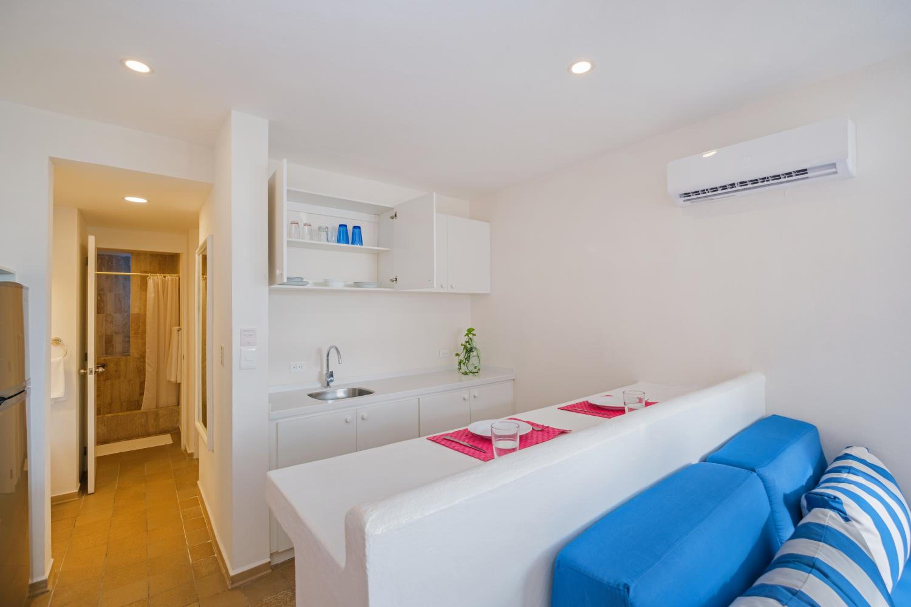 Suite with Garden View - Photo 5