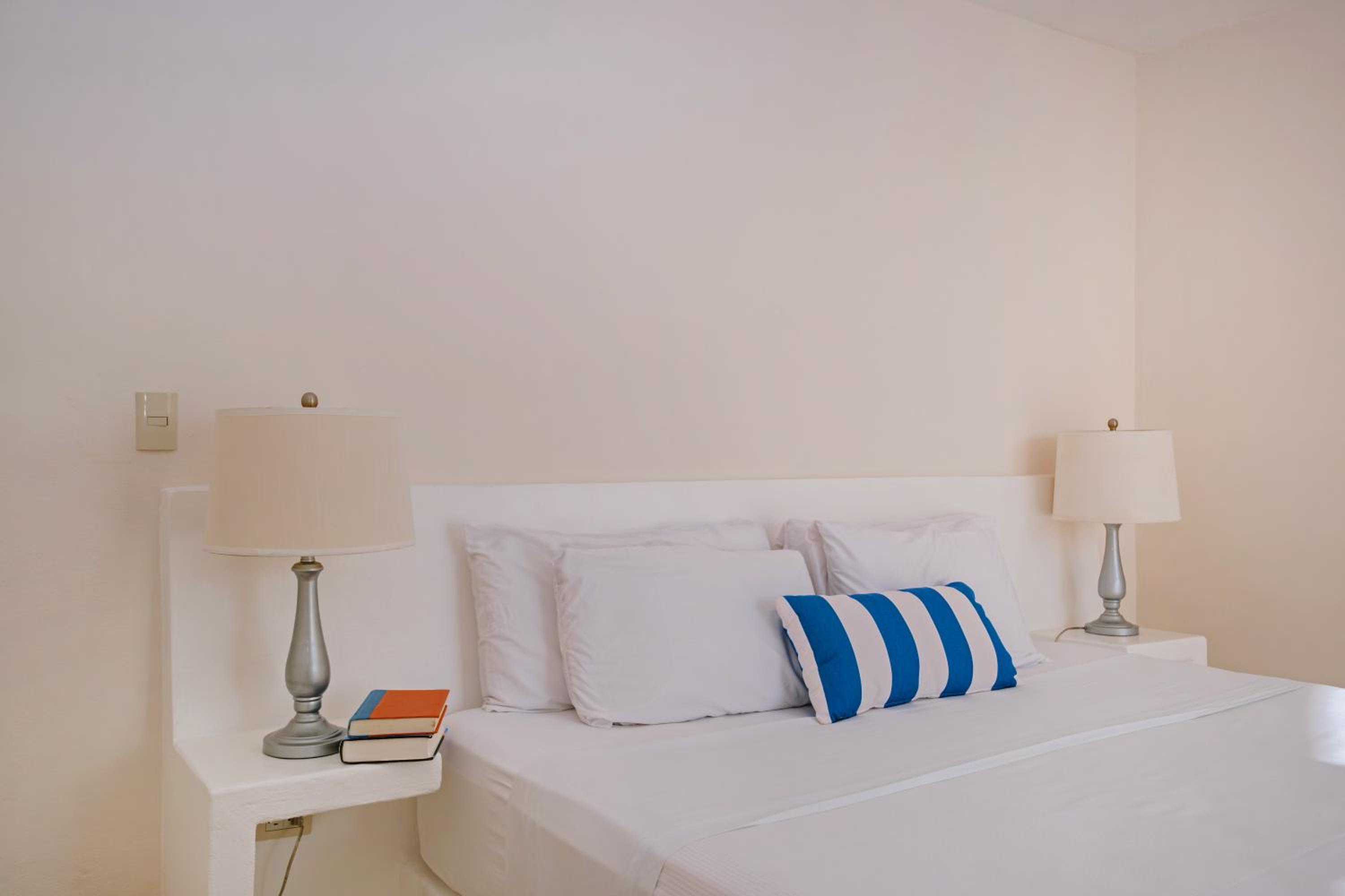 Suite with Garden View - Photo 1