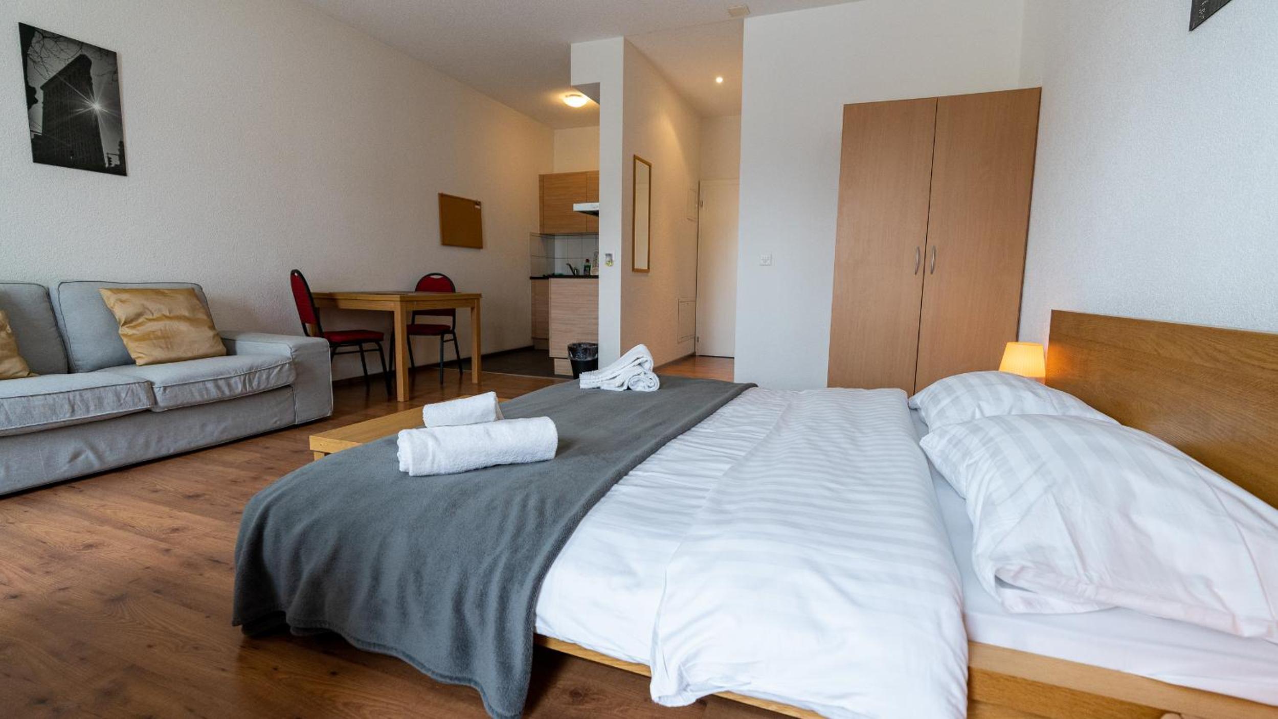 Studio Apartment photo 2