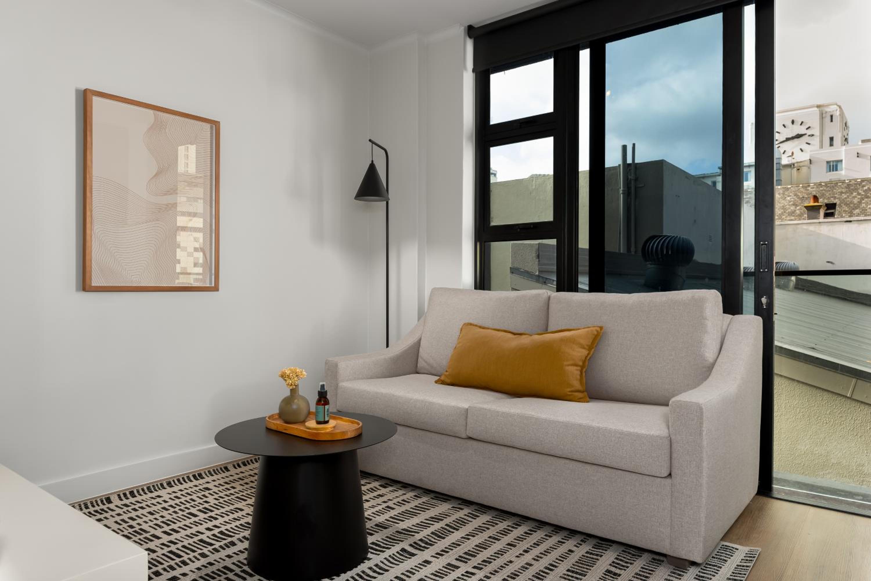 Superior Studio with Balcony - Photo 2