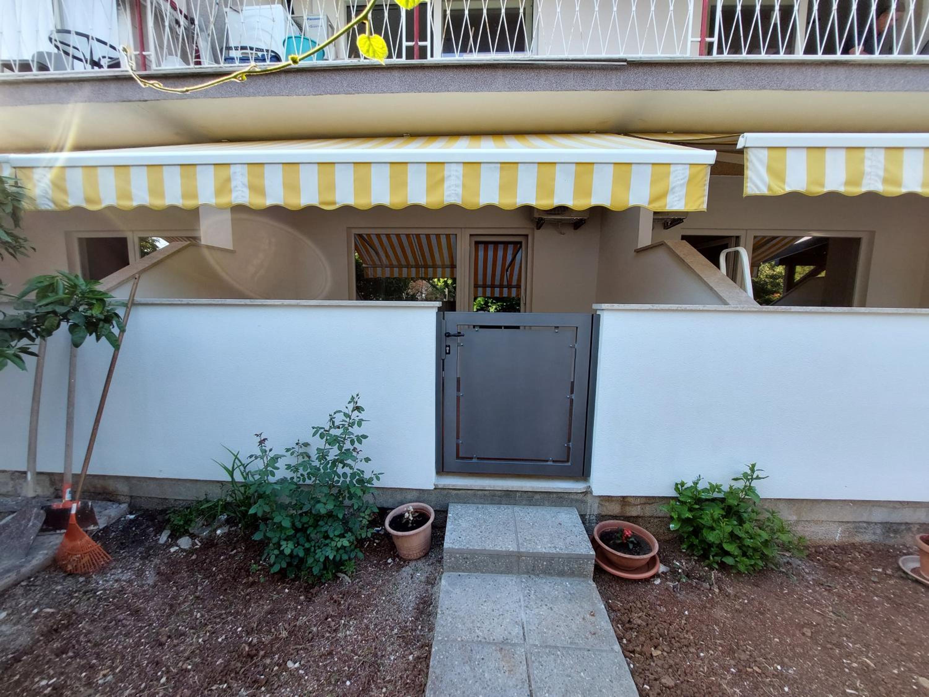 Double Room with Balcony (2 Adults + 1 Child) photo 2