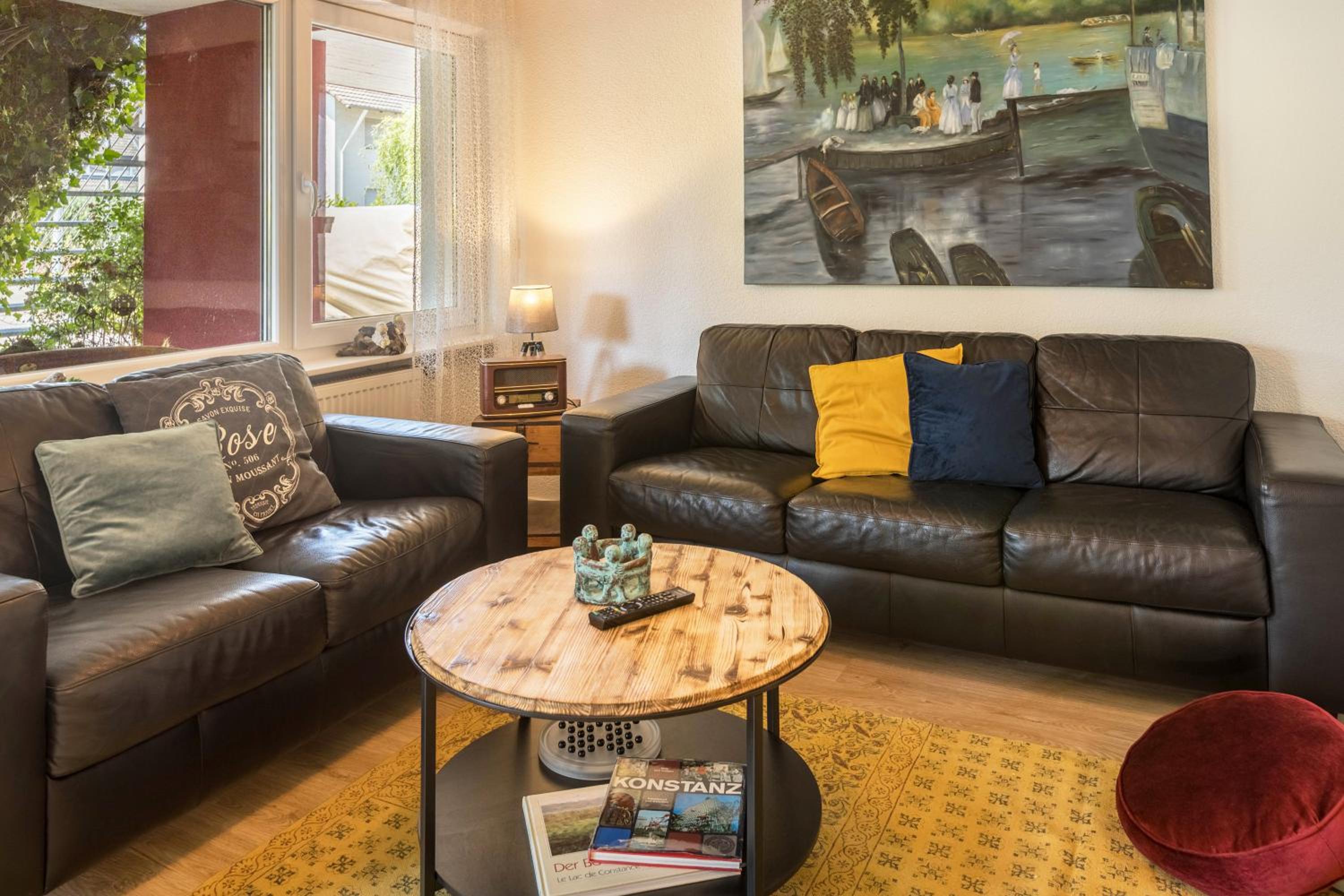Two-Bedroom Deluxe Apartment with Garden View