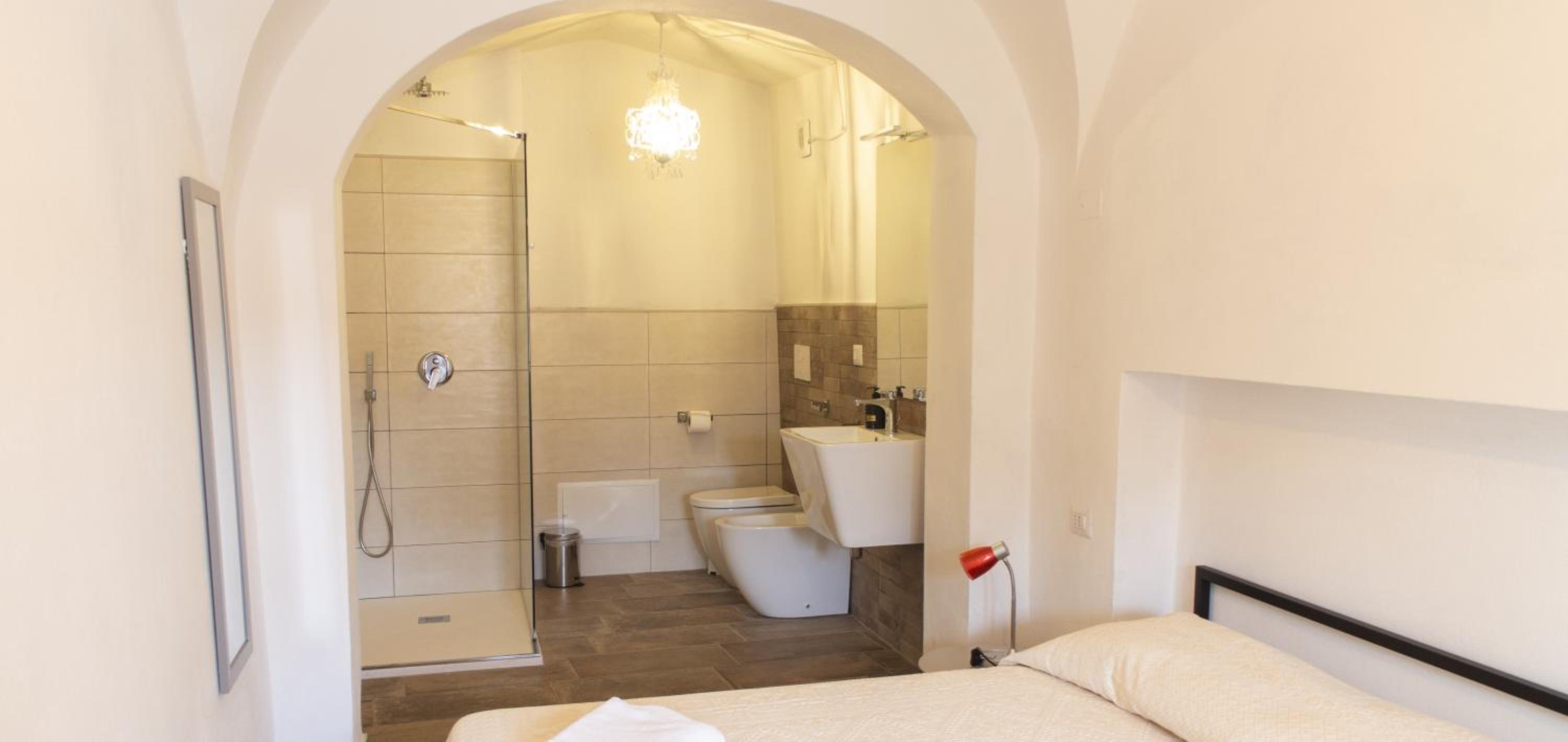 Queen Room photo 3