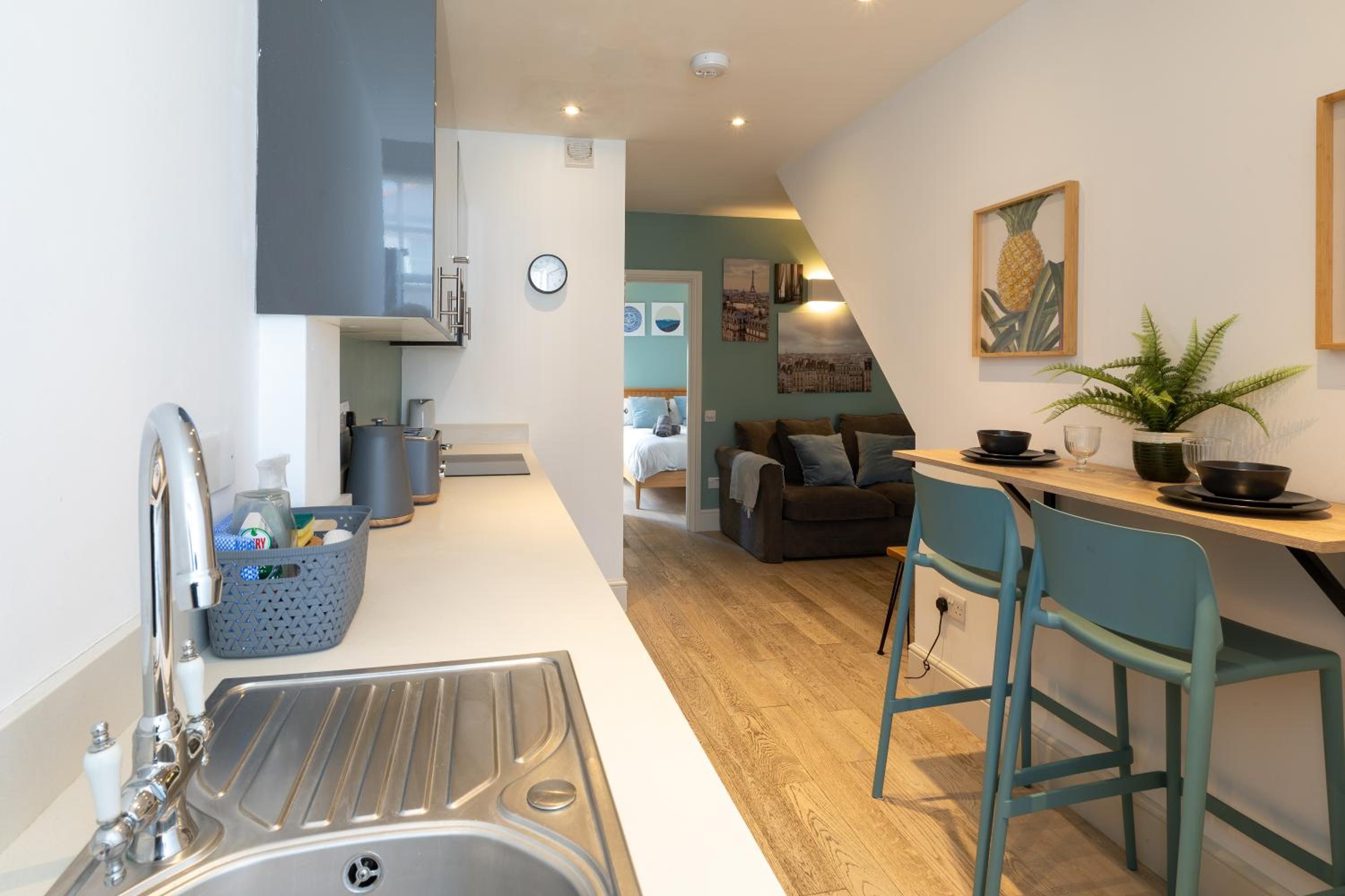 Apartment - Ground Floor photo 2