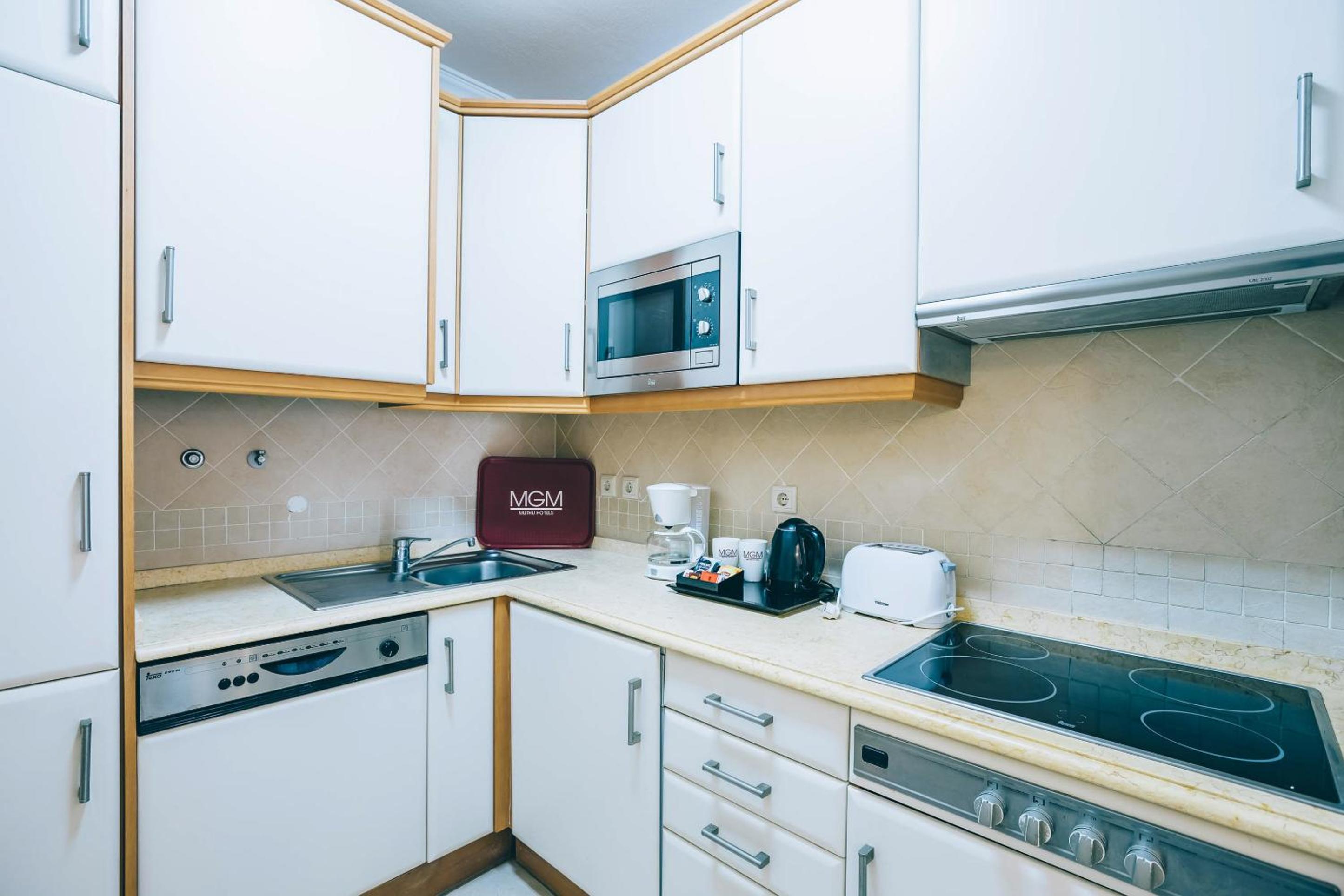 Special Offer - Deluxe One Bedroom Apartment - 4 Adults photo 3