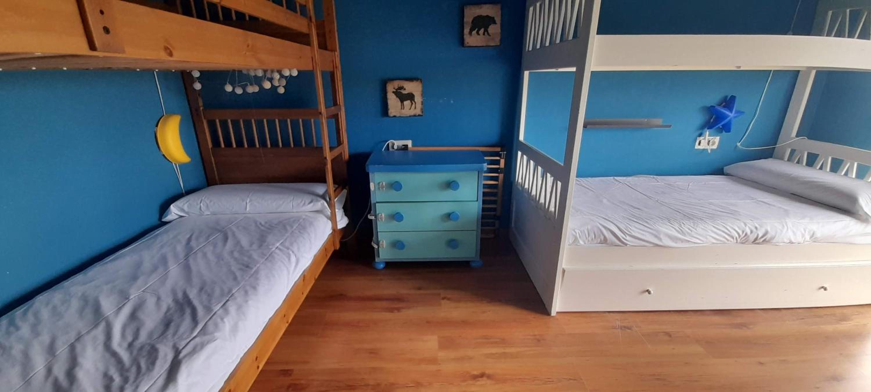Three-Bedroom House photo 3
