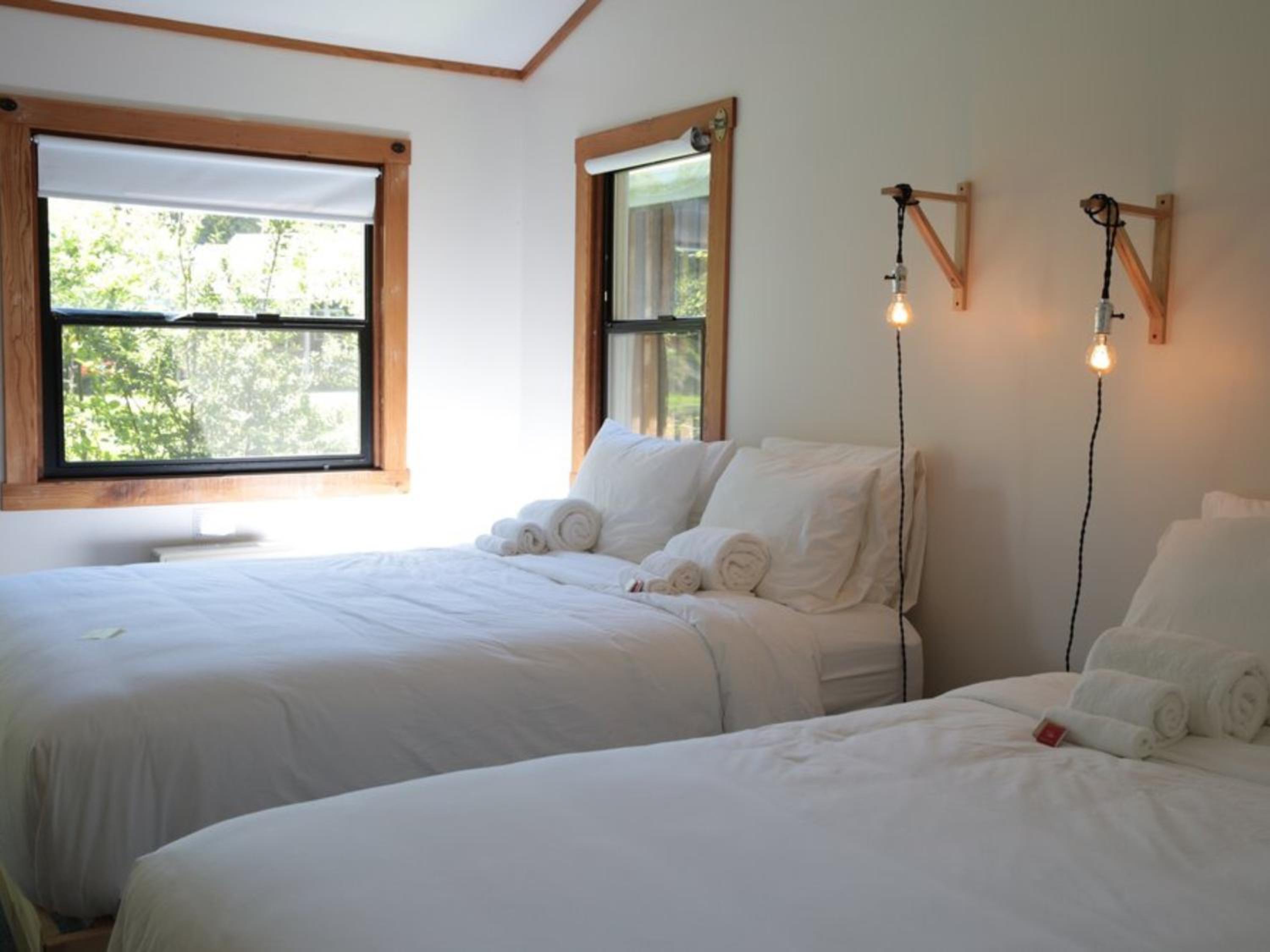 Deluxe Double Room with Shower photo 2