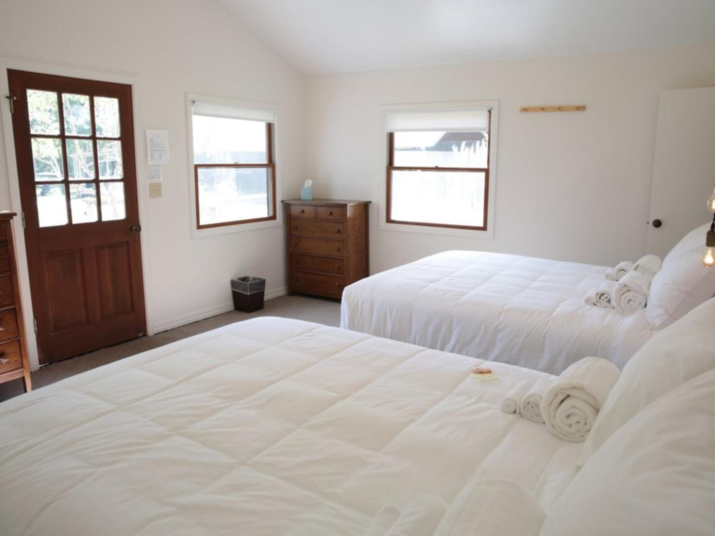 Deluxe Double Room with Shower photo 2