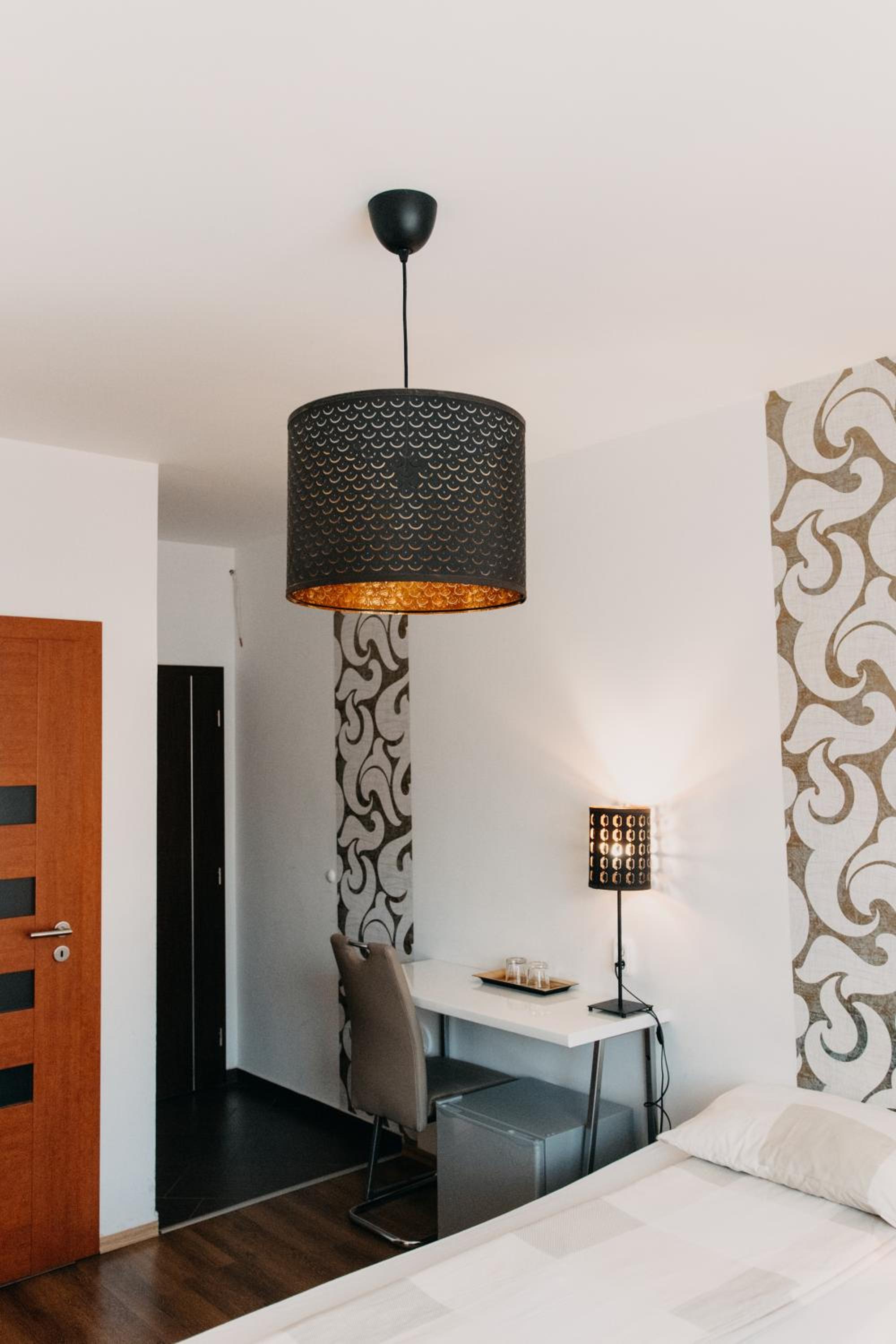 Superior Twin Room - Photo 7