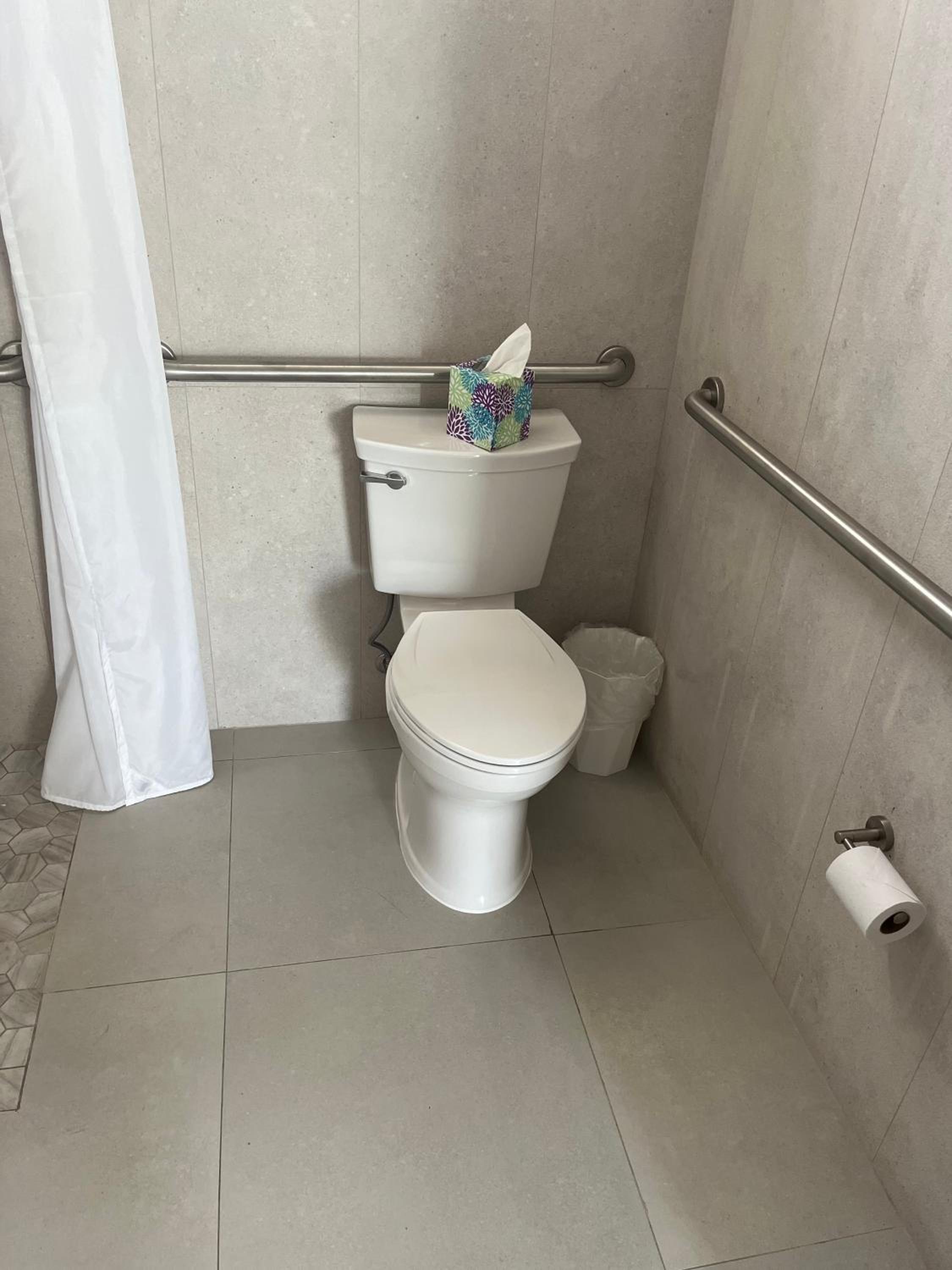 Double Room - Disability Access photo 3