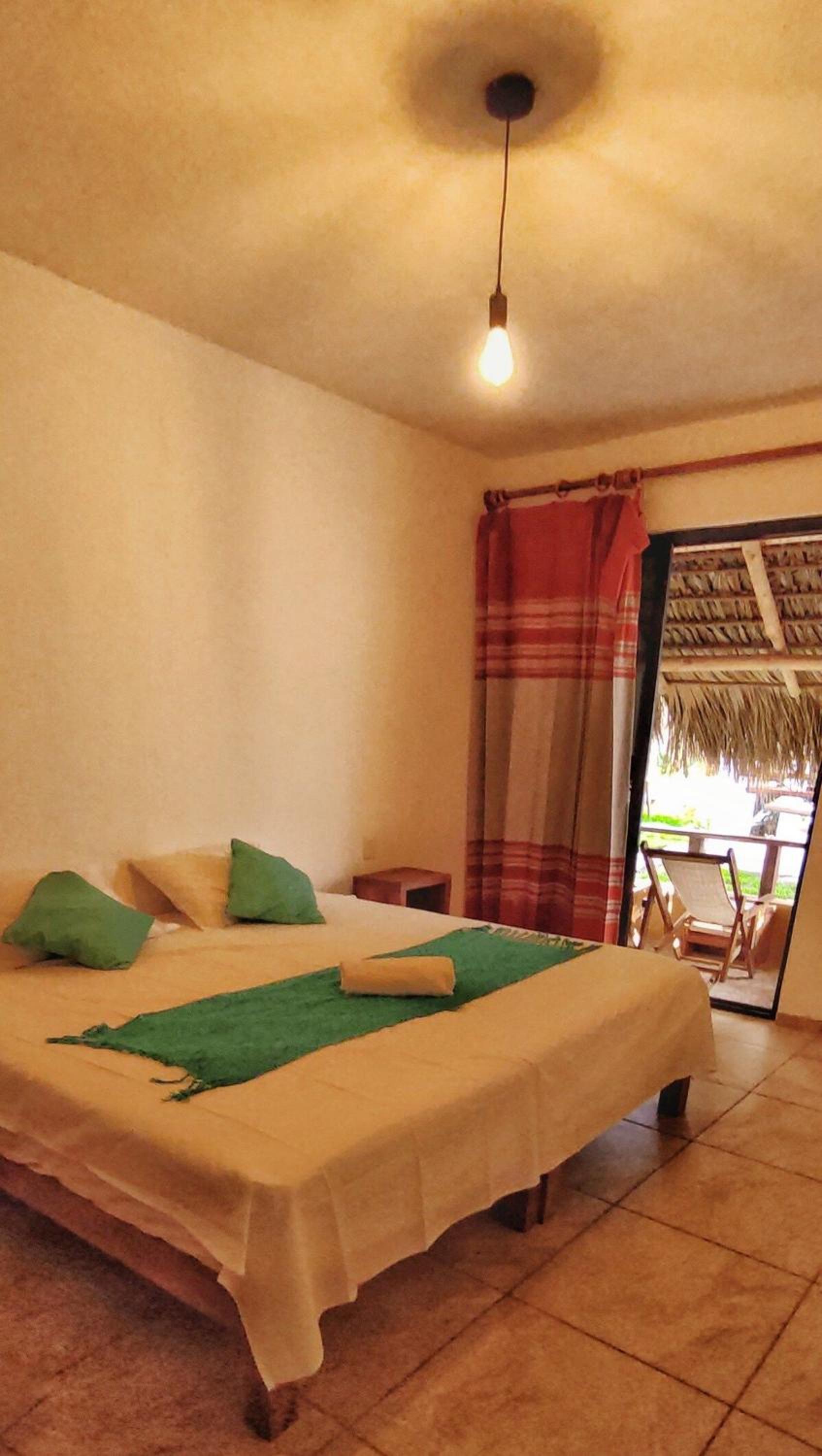 Deluxe Double Room with Balcony - Photo 9