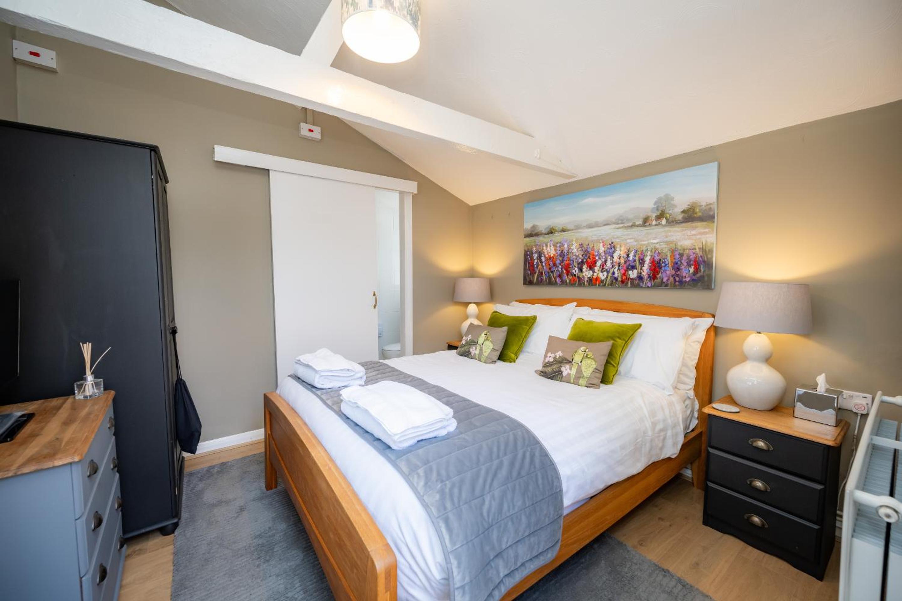Standard Double Room - Photo 9