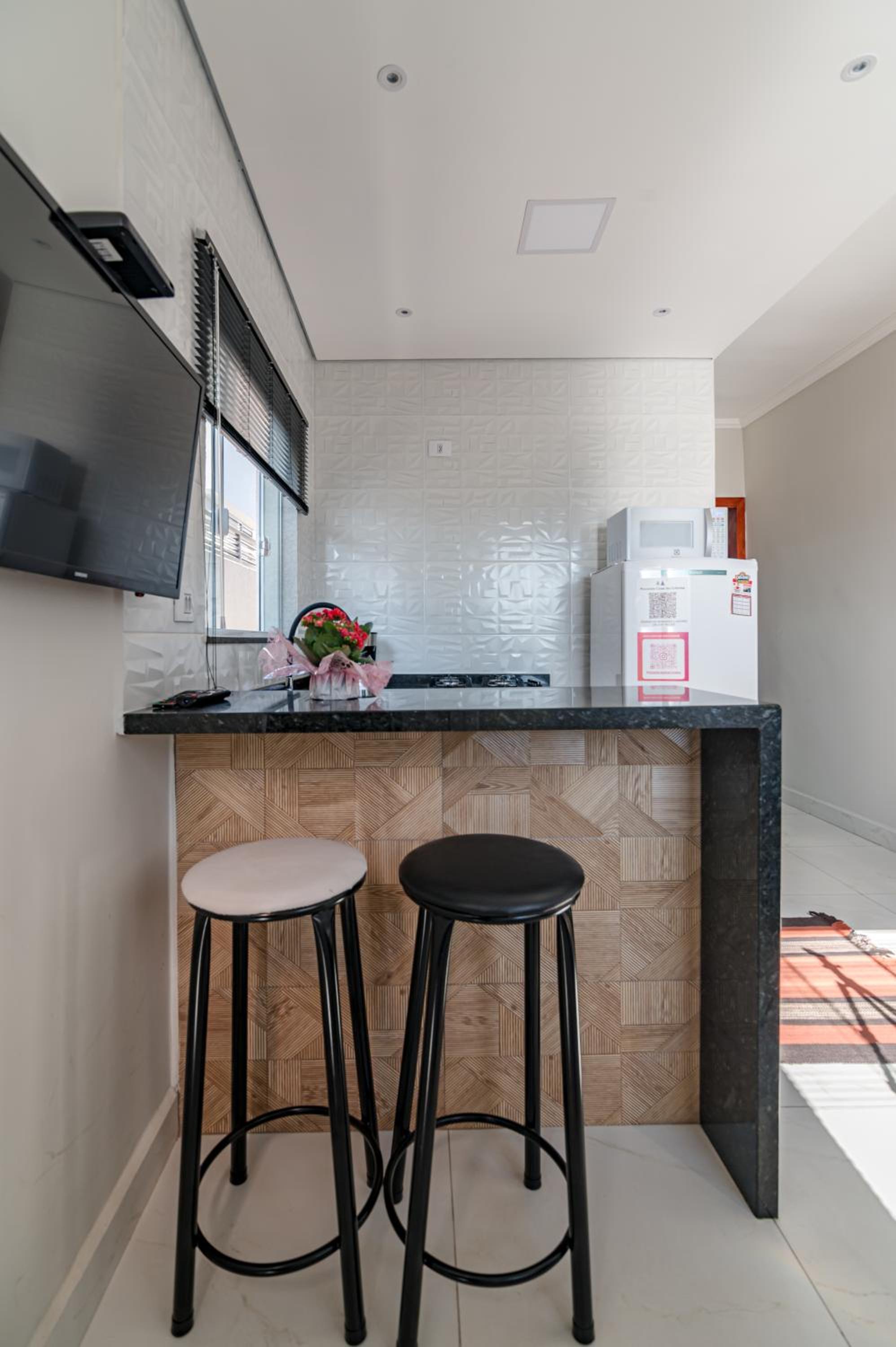 One-Bedroom Apartment - Photo 10
