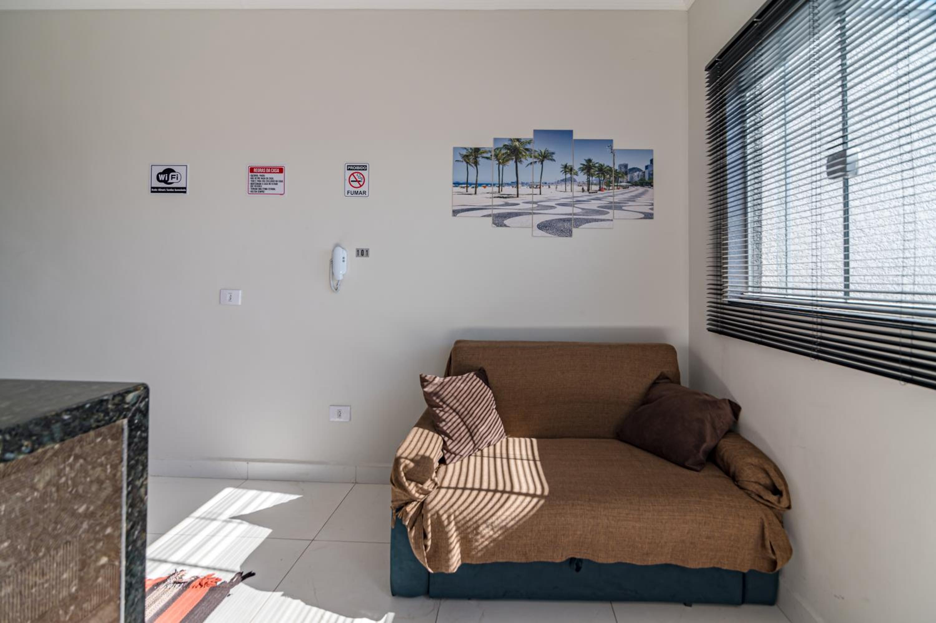One-Bedroom Apartment - Photo 28