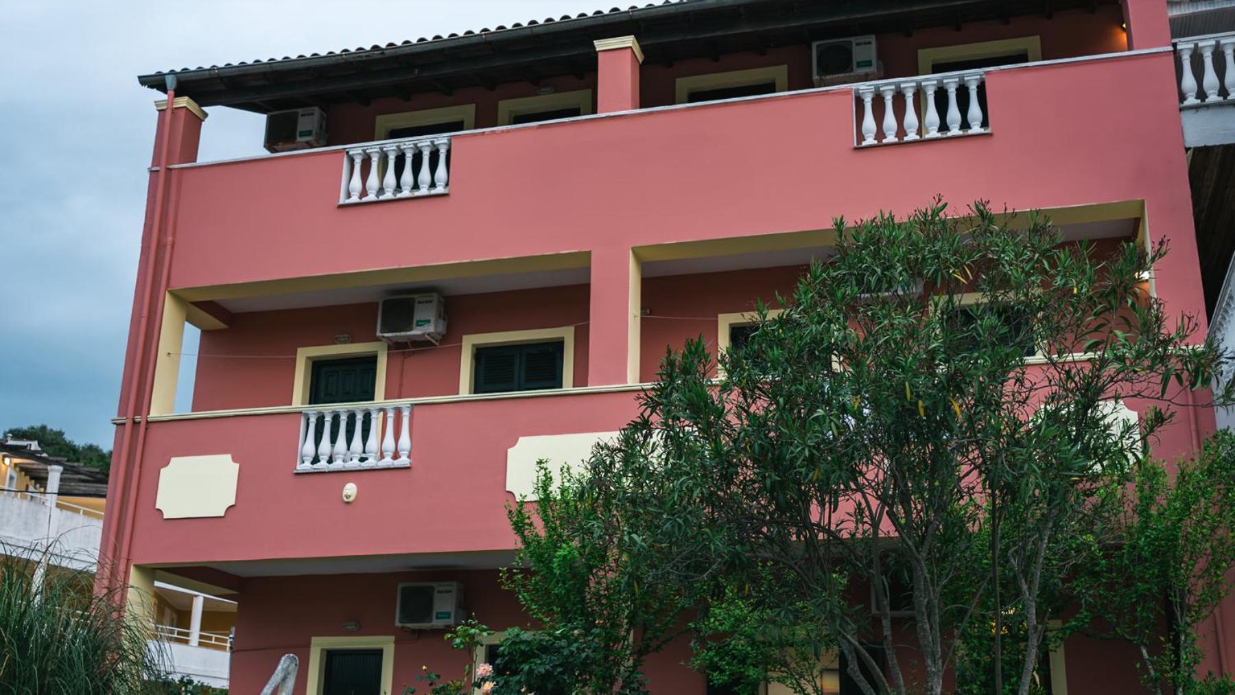 Standard Twin Room With Garden View photo 2