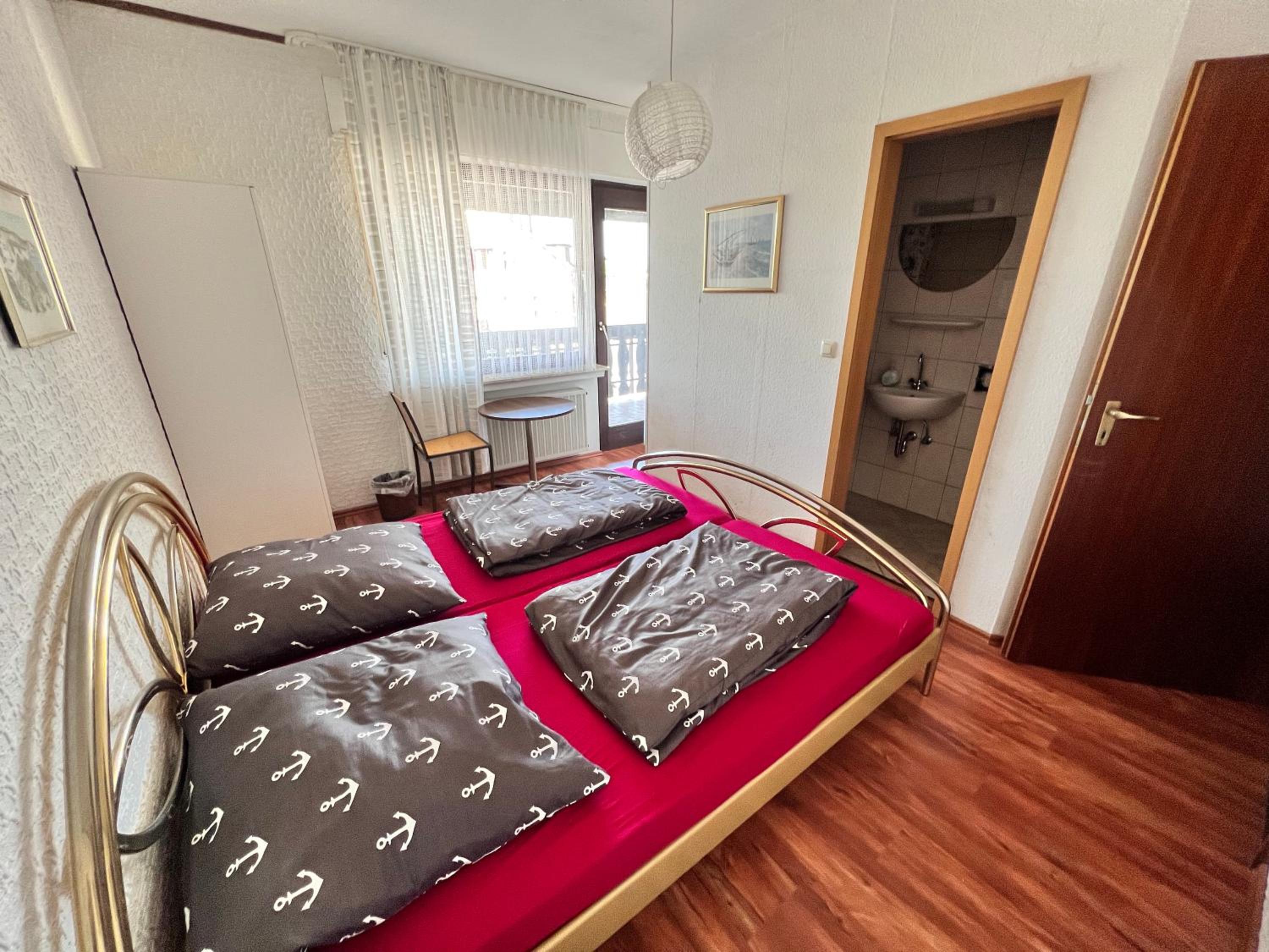 Economy Double Room photo 1
