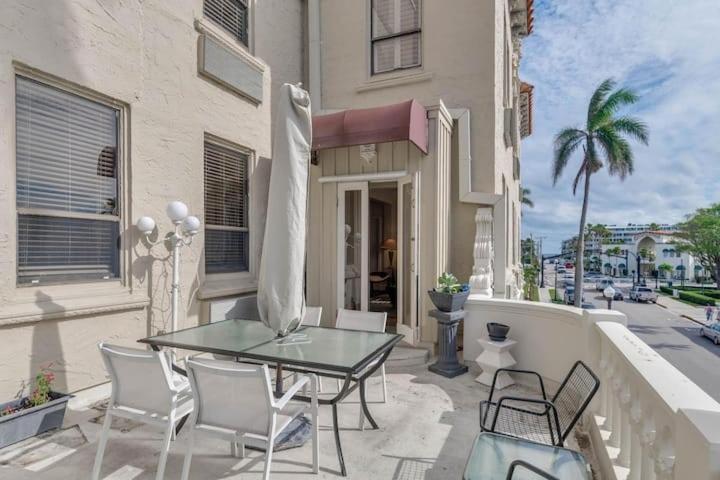 Apartment with Terrace photo 3