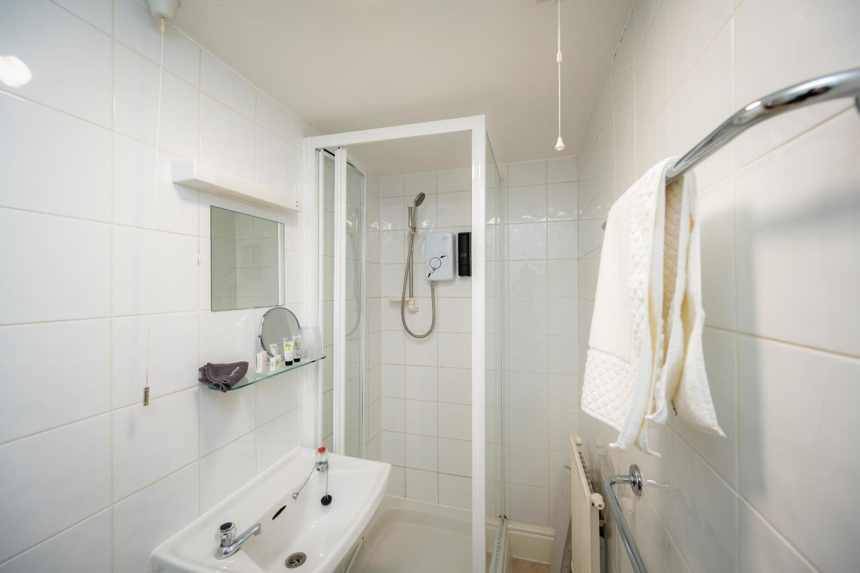 Single Room with Shower photo 2