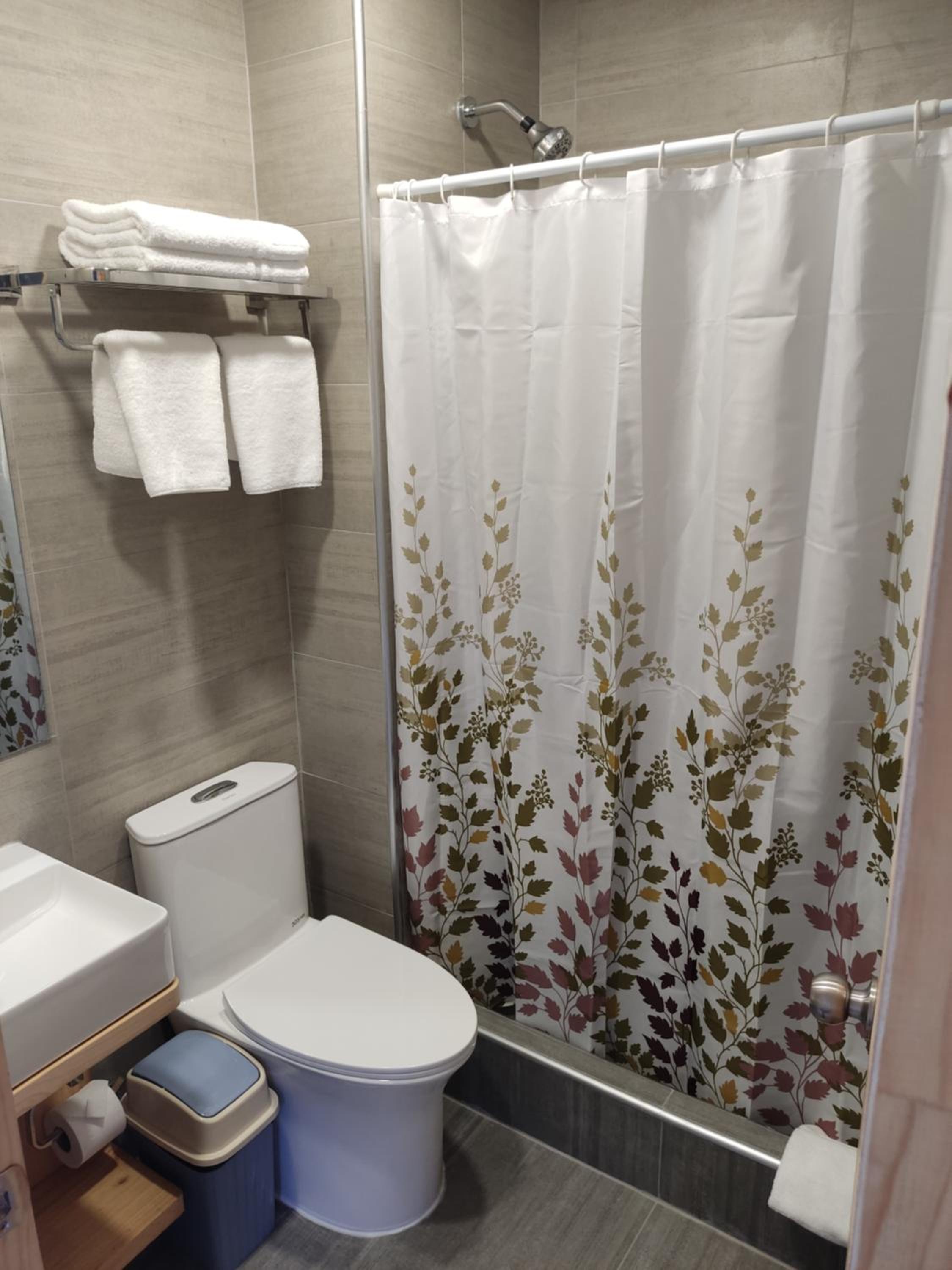 Double Room with Private Bathroom photo 2