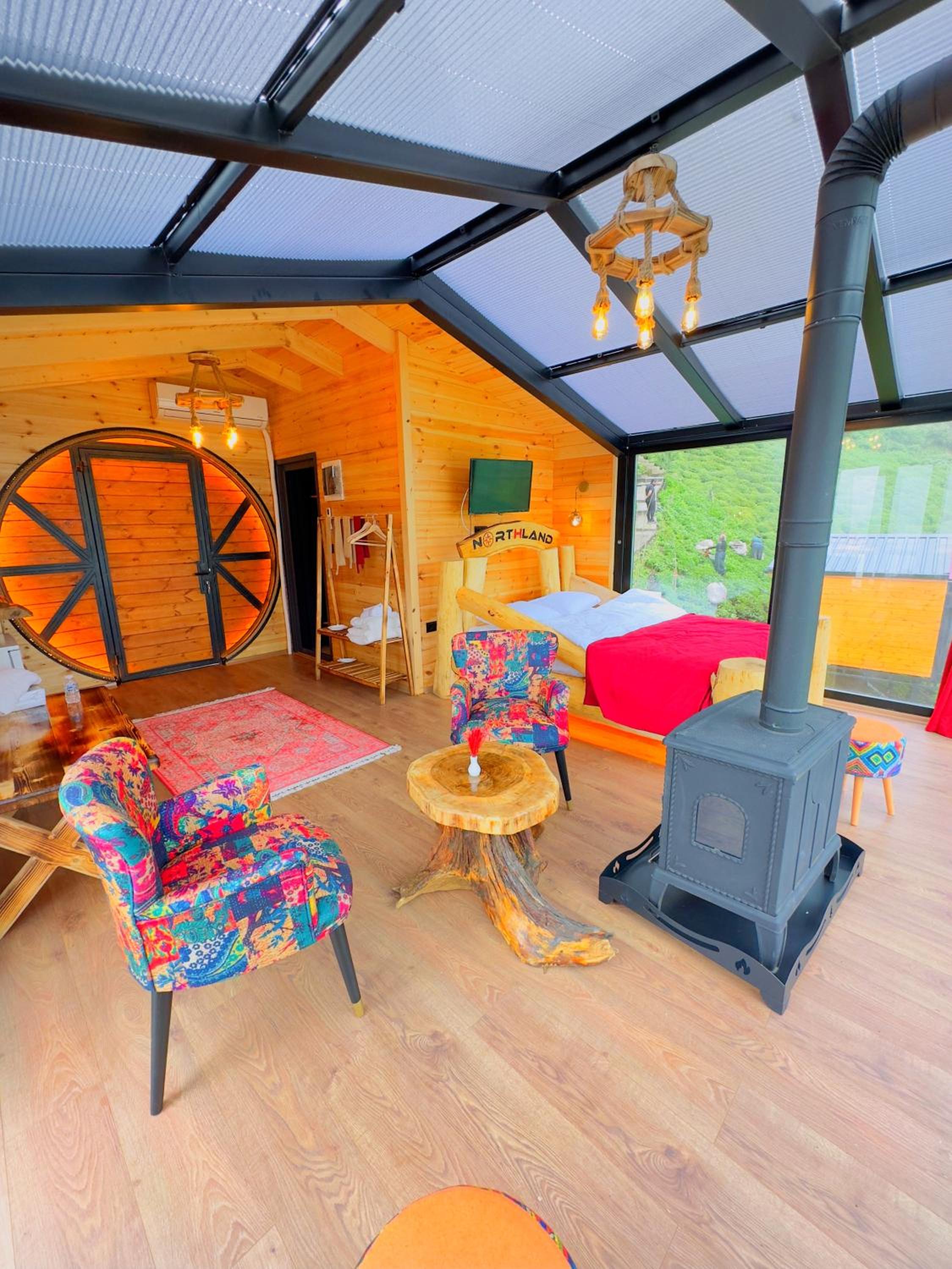 Superior Bungalow - Photo 26